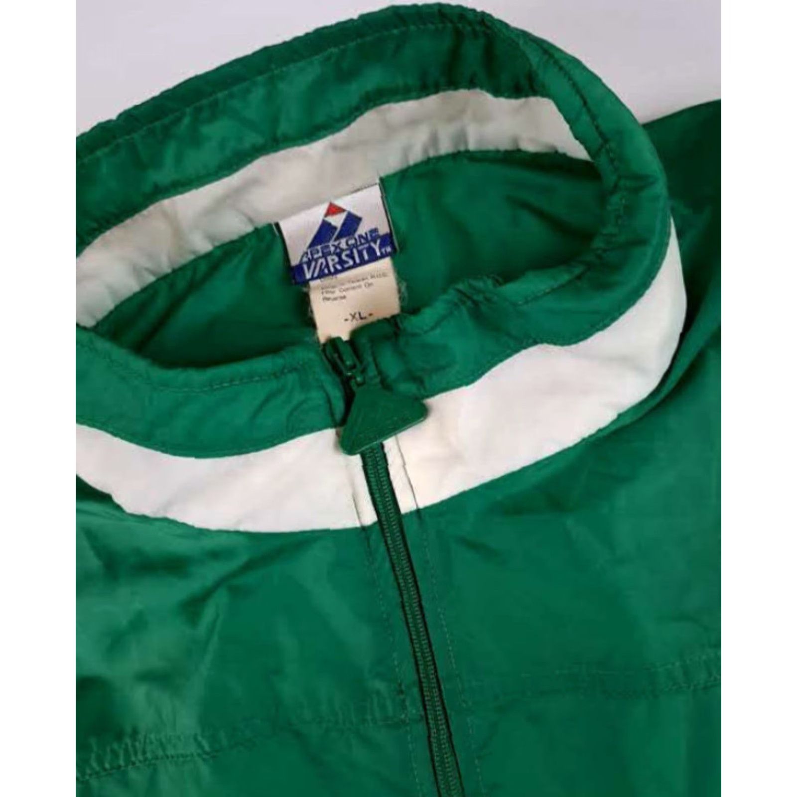 Vintage VINTAGE Apex One Michigan State University Half Zip Hooded Windbreaker XL jacket Unisex Adults Green White 1980s Size US XL / EU 56 / 4 - 6 Thumbnail
