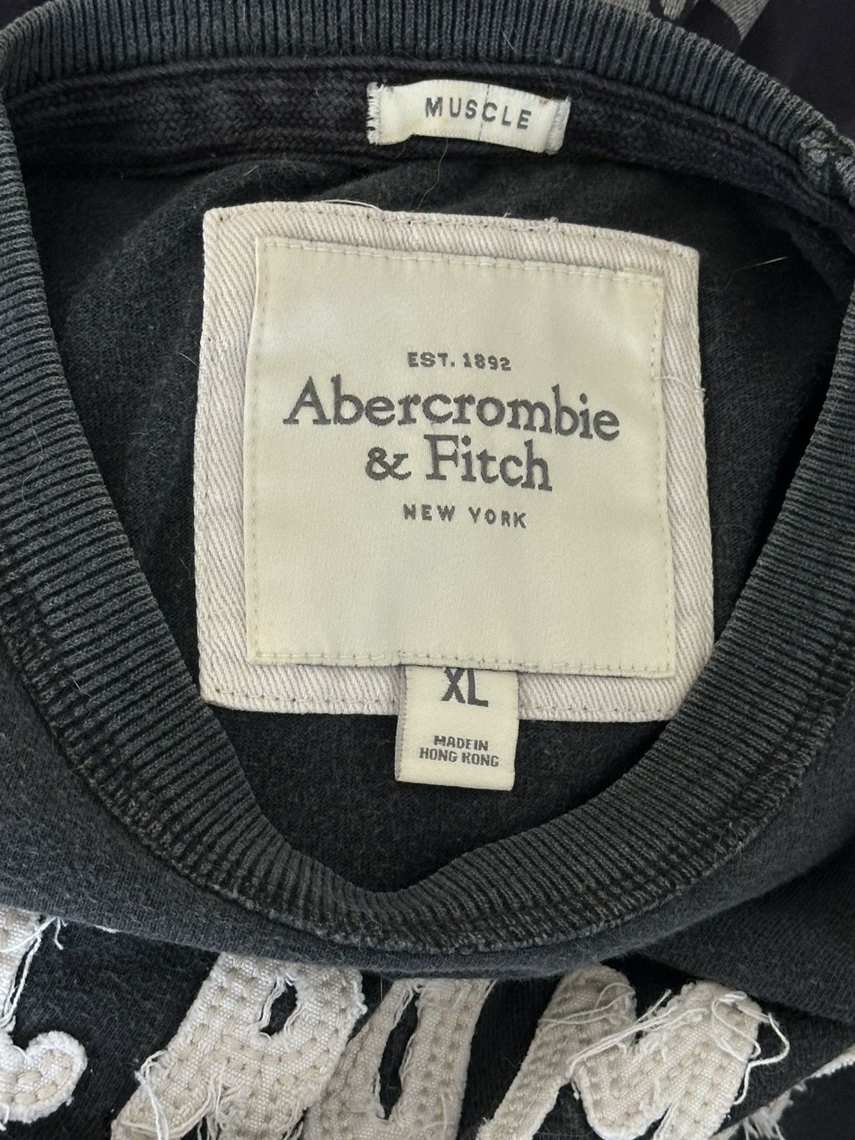 Vintage Vintage Abercombie & Fitch Black T-shirt Size US M / EU 48-50 / 2 - 8 Thumbnail