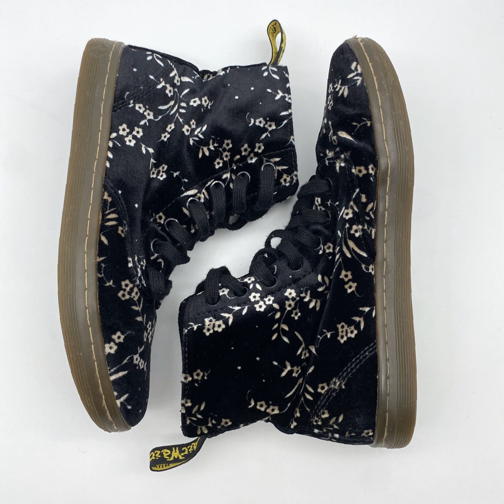 Dr. Martens VINTAGE Dr. Martens Hackney 7 Eye Velvet Boots Floral Cherry Blossom Print Women’s US 7 Size US 7 / IT 37 - 3 Thumbnail