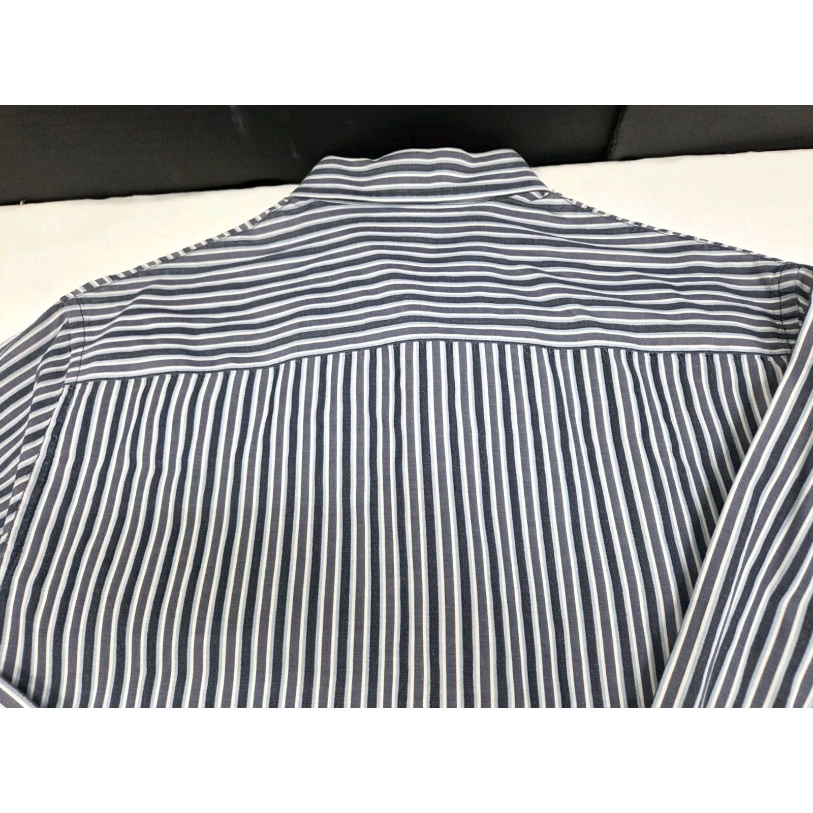 Perry Ellis Perry Ellis Mens Long Sleeve Button-Up Striped Shirt Silk Blend XL Blue/Grey Button-Up, Collared, Regular Fit, All Seasons, Designer, Casual/Formal Size US XL / EU 56 / 4 - 5 Thumbnail