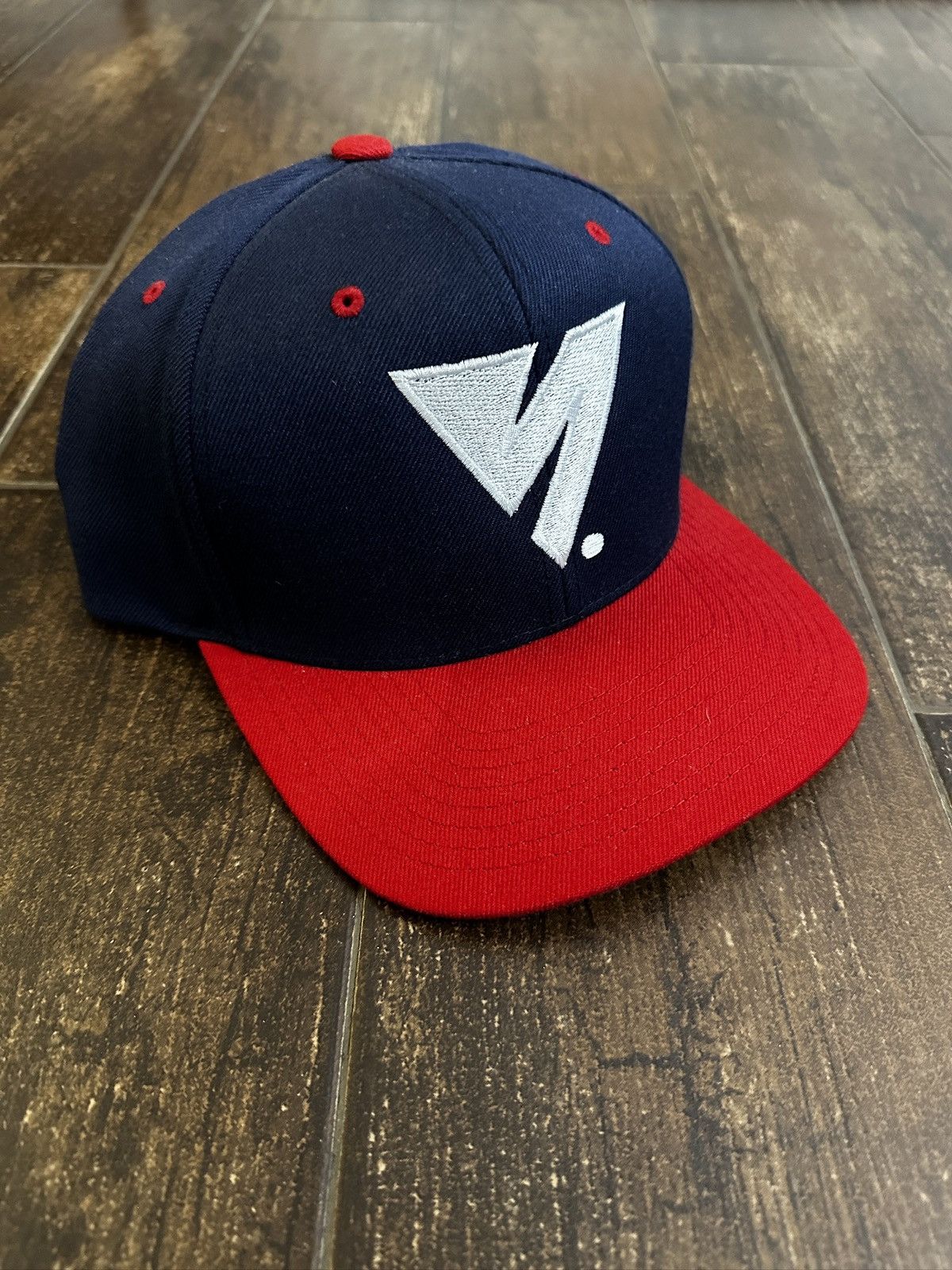 Versus Versus ‘Atlanta Braves’ SnapBack Size ONE SIZE - 1 Thumbnail