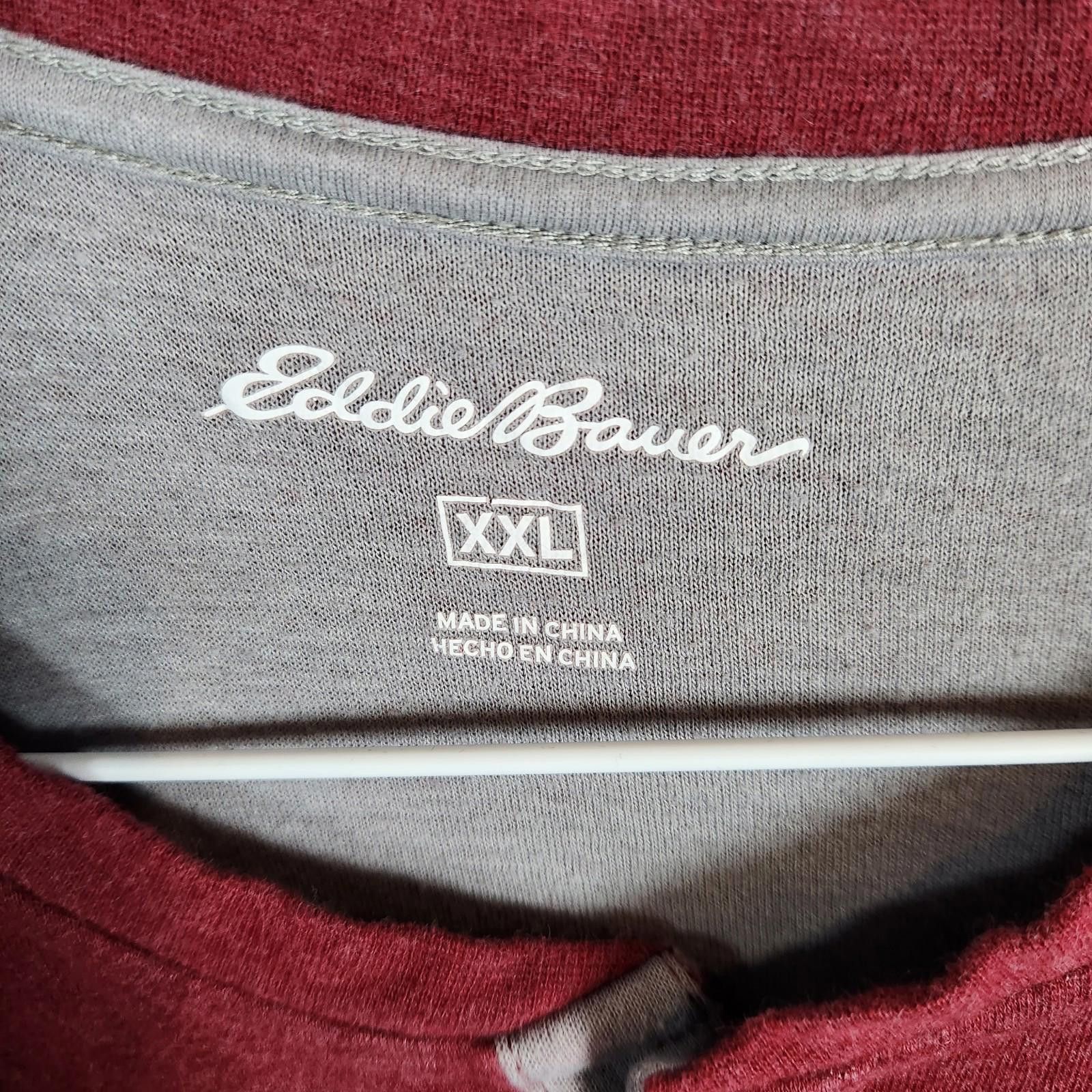Eddie Bauer Eddie Bauer Maroon Long Sleeve Henley Size 2XL Size US XXL / EU 58 / 5 - 5 Thumbnail