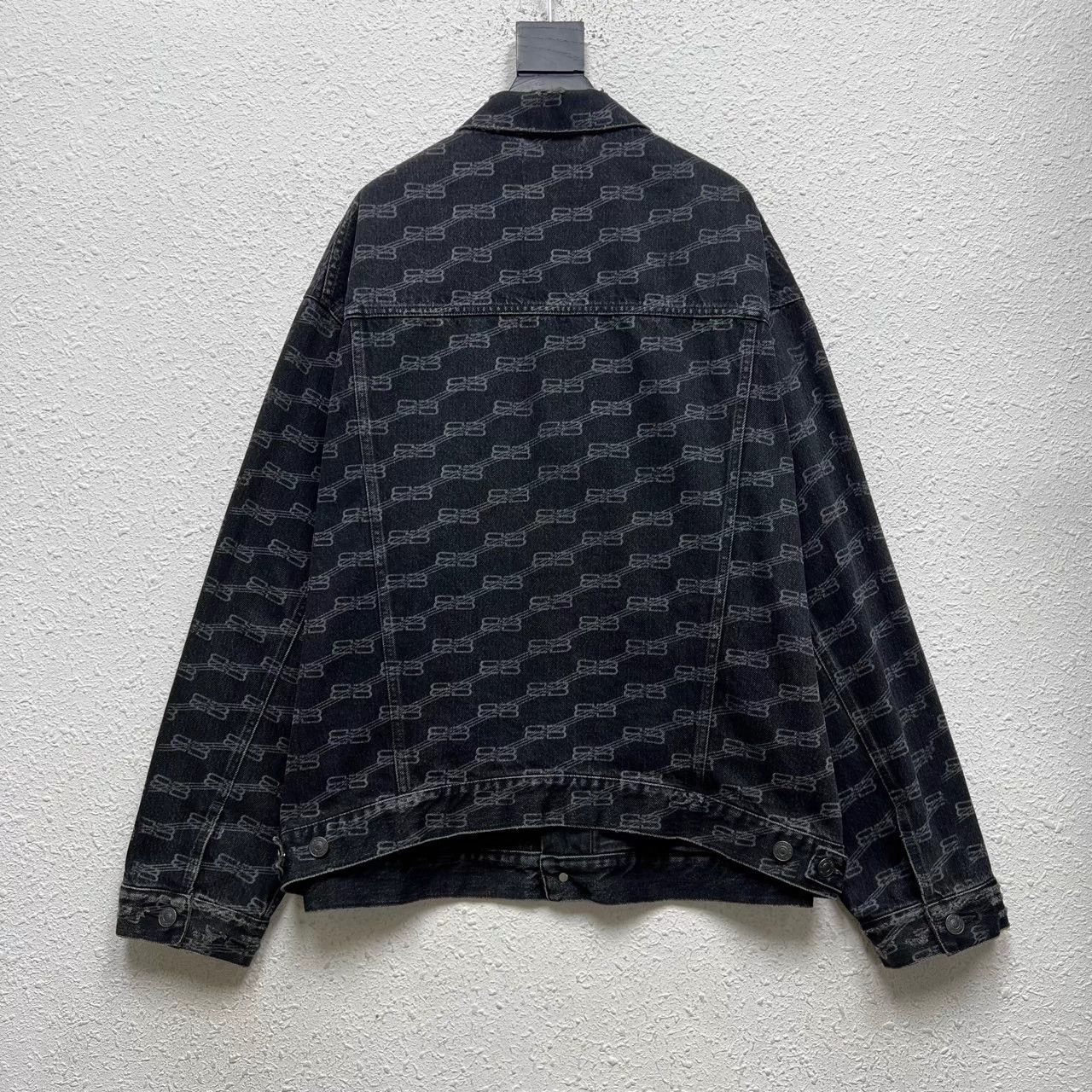 Balenciaga Balenciaga Allover Padlock Denim Jacket Size S NWT Size US S / EU 44-46 / 1 - 2 Thumbnail