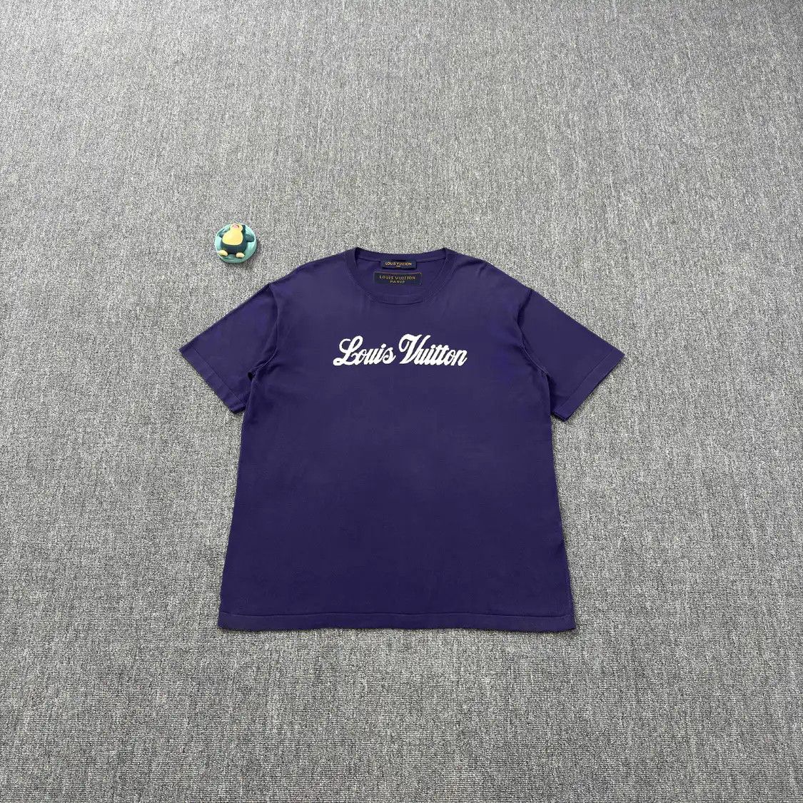 Louis Vuitton Louis Vuitton Purple Cotton Tee for Men 0089 Size US L / EU 52-54 / 3 - 1 Thumbnail