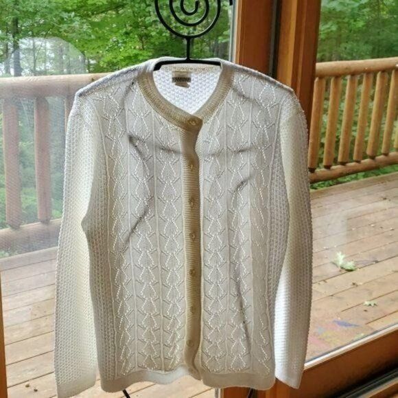 Vintage Carriage Court Sz. M (Can fit up to XL) Full Button Long Sle Size M / US 6-8 / IT 42-44 - 1 Thumbnail