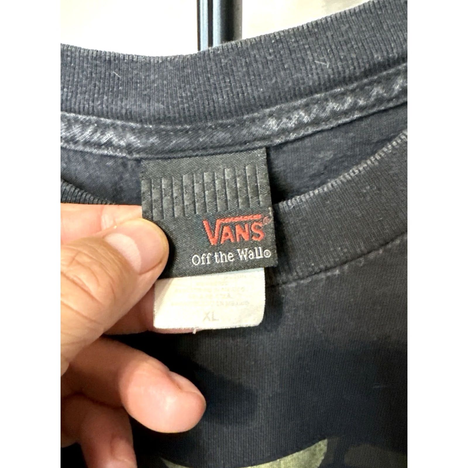 Vans VINTAGE Vans Camo Logo T Shirt XL Black Skate Streetwear Faded Y2K Men Size US XL / EU 56 / 4 - 7 Thumbnail