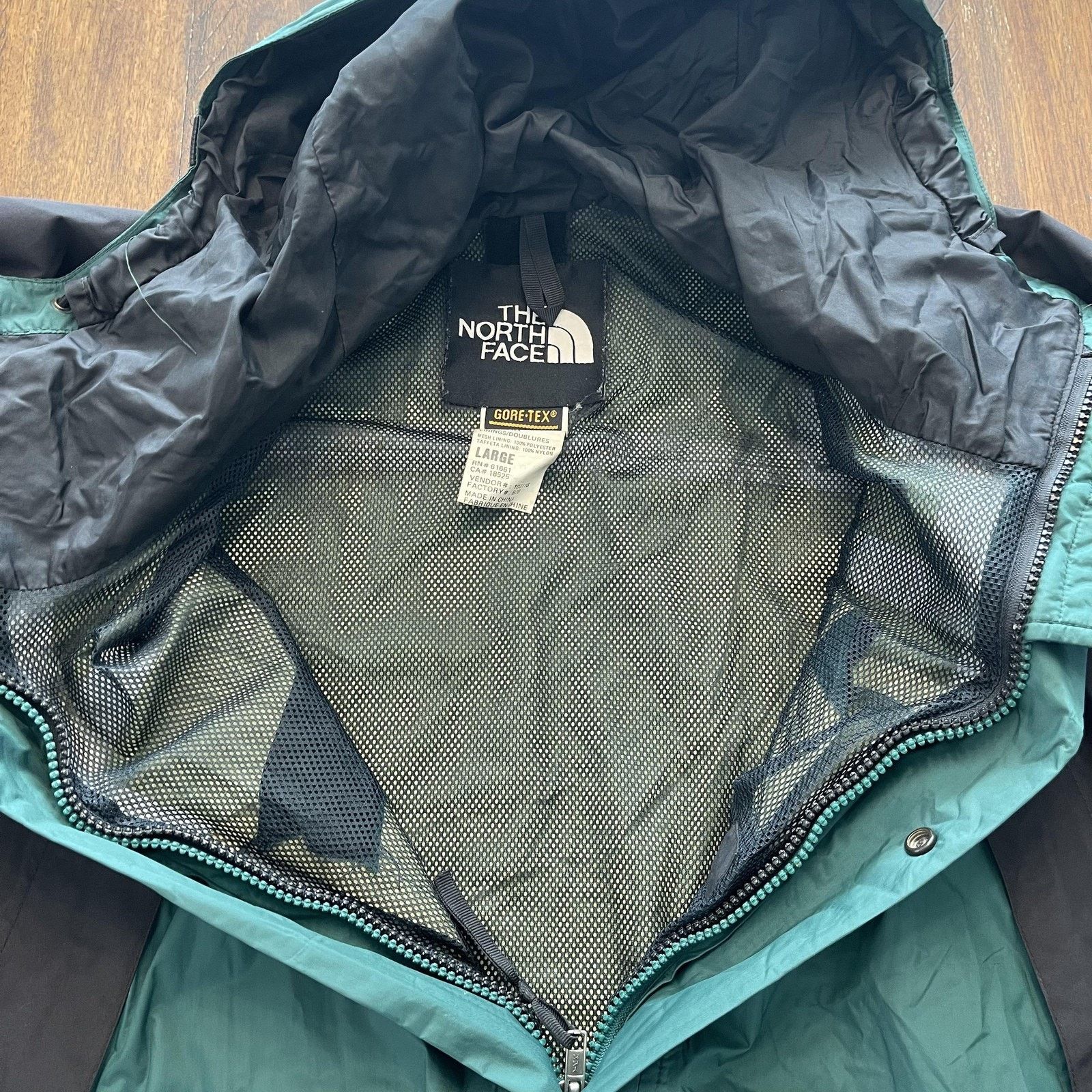 The North Face The North Face Gore-Tex Jacket Men L Hooded Waterproof Shell Size US L / EU 52-54 / 3 - 12 Thumbnail