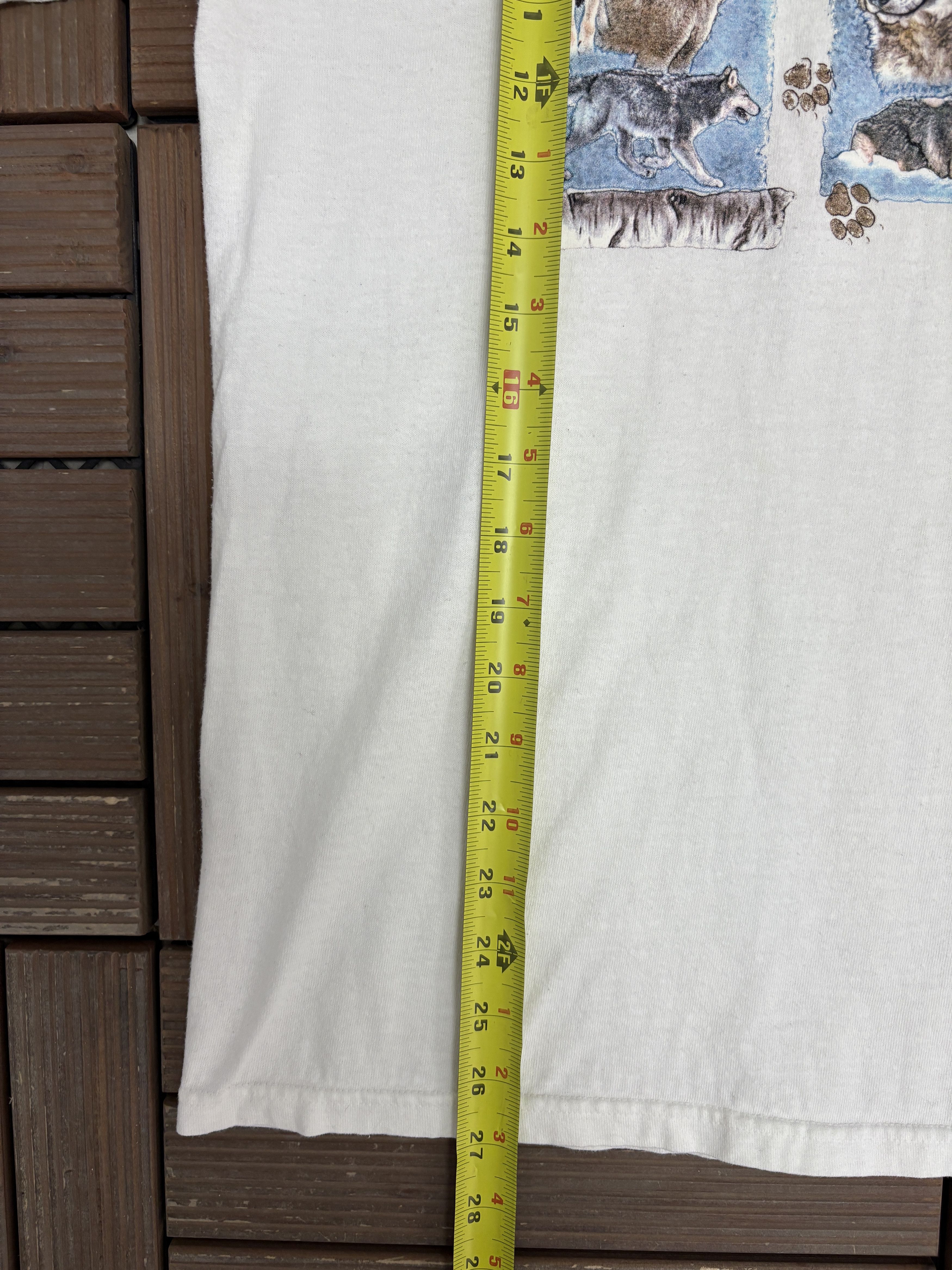 Vintage Wolves Scenic Vintage White Y2K T-Shirt Tee Size US L / EU 52-54 / 3 - 7 Thumbnail