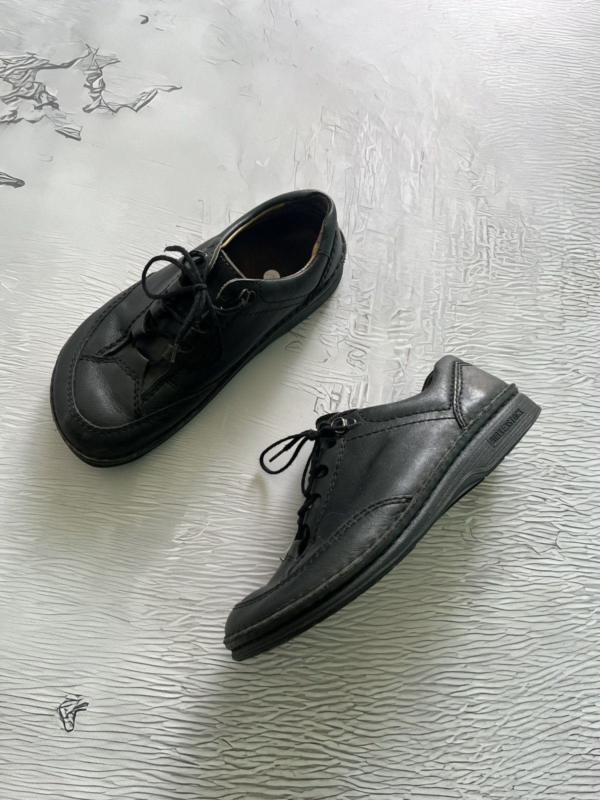Birkenstock Birkenstock Vintage Leather Black Shoes Women’s Size US 7 / IT 37 - 3 Thumbnail
