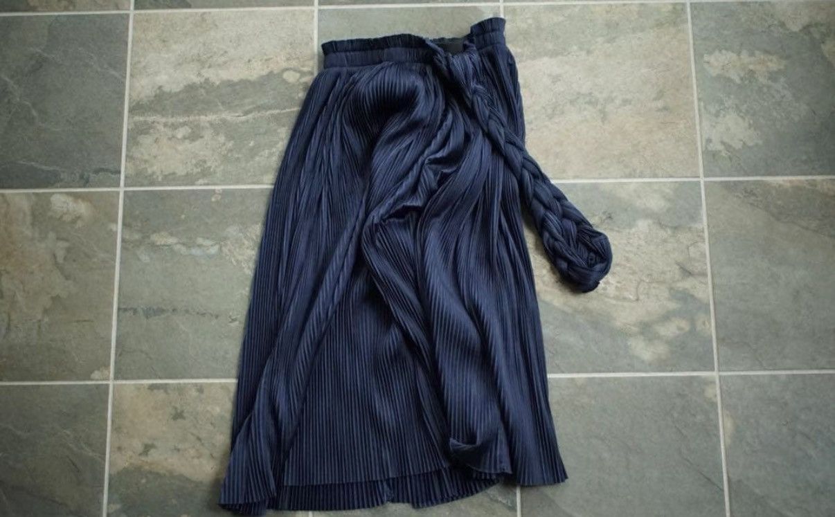 Comme des Garcons COMME des GARÇONS Navy Pleated Cable Knit Overall Dress K23 Size 25" / US 0 / IT 36 - 4 Thumbnail