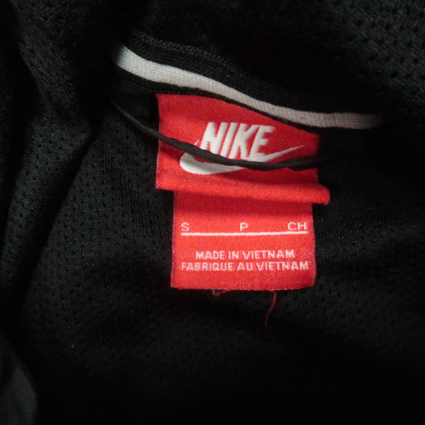 Nike Nike Jacket Mens Small Black Windrunner Windbreaker Hooded Full Zip Size US S / EU 44-46 / 1 - 3 Thumbnail