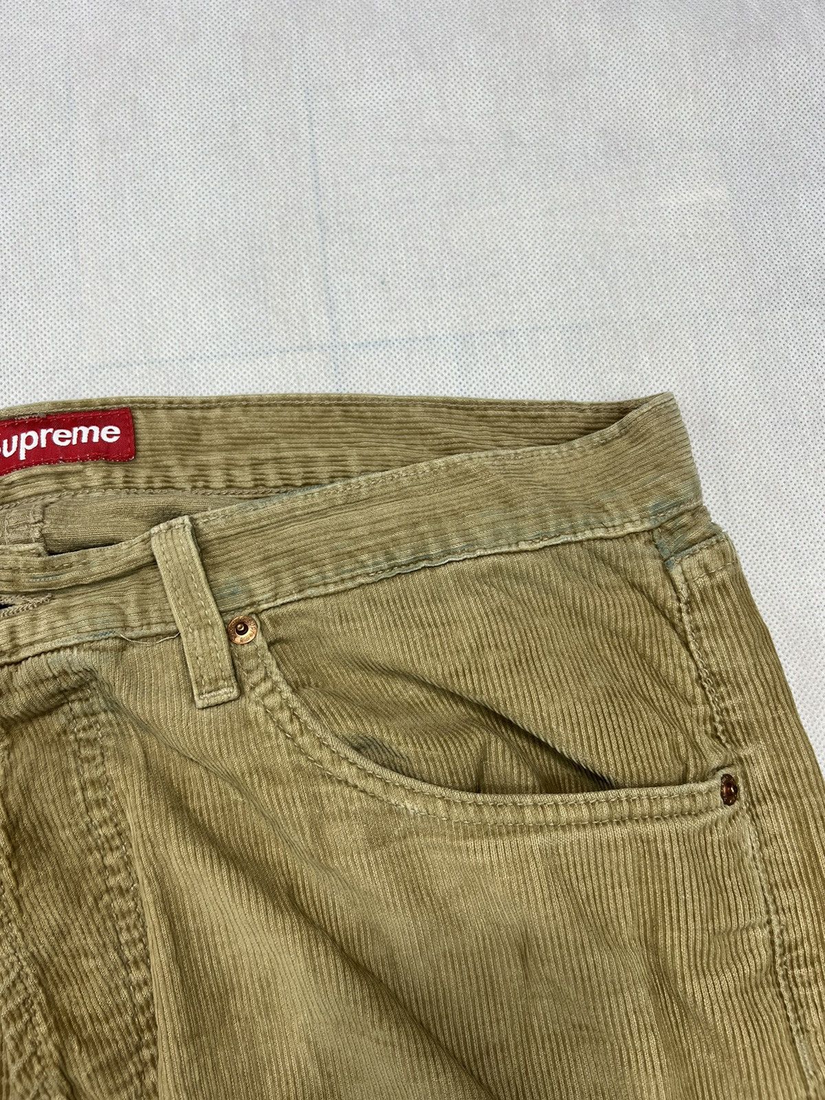 Supreme Supreme logo corduroy pants brown cream Size US 36 / EU 52 - 6 Thumbnail