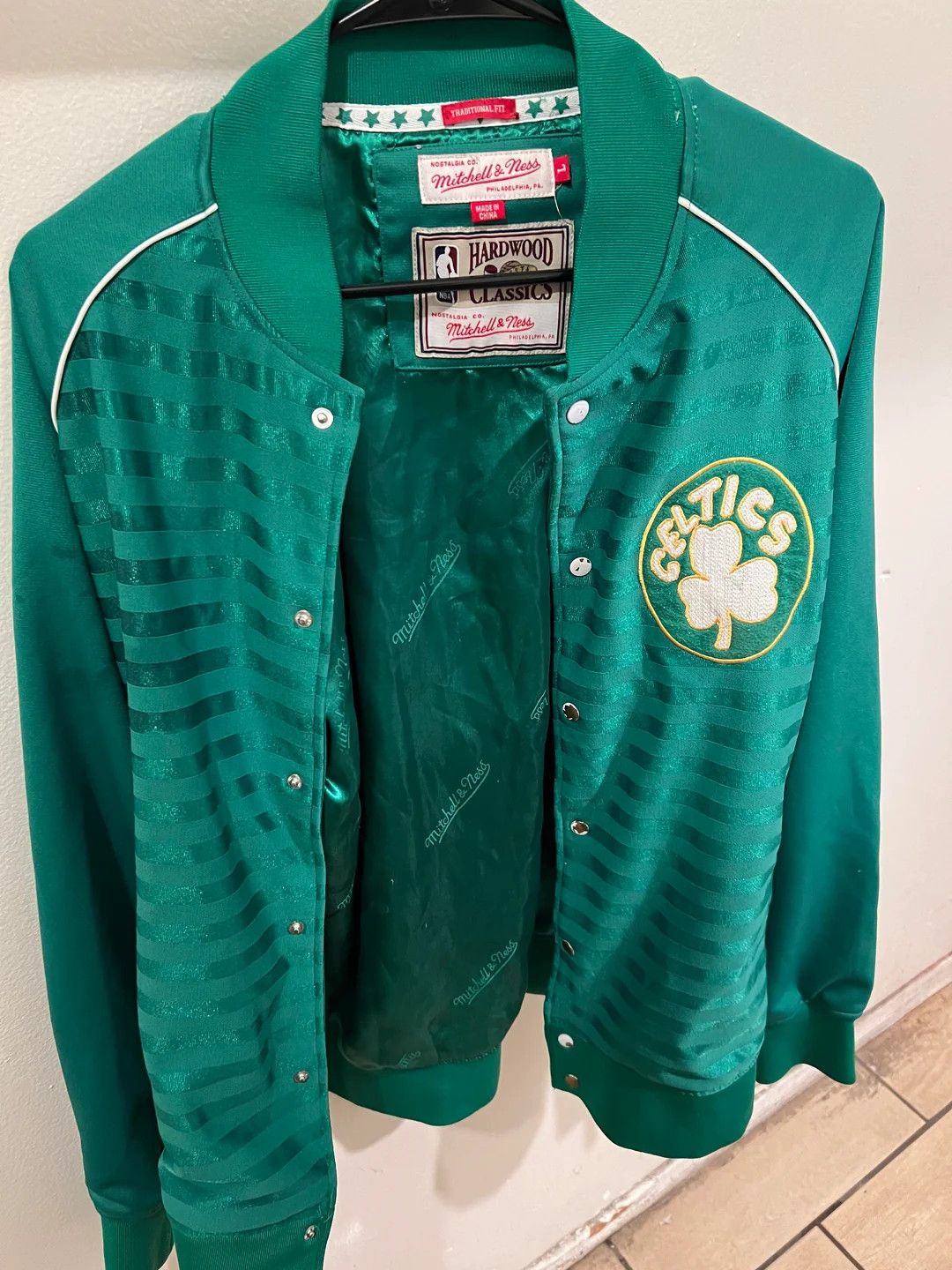 Mitchell & Ness Boston Celtics Mitchell & Ness Hardwood Classics NBA Jacket Size US L / EU 52-54 / 3 - 1 Thumbnail