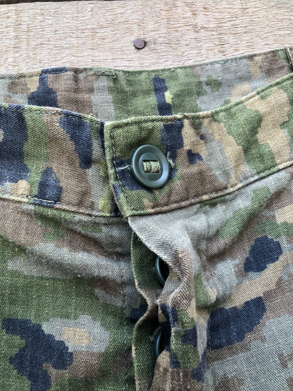 Vintage Vintage 80s Spanish Army Camouflage Cargo Pants Size US 33 - 6 Thumbnail
