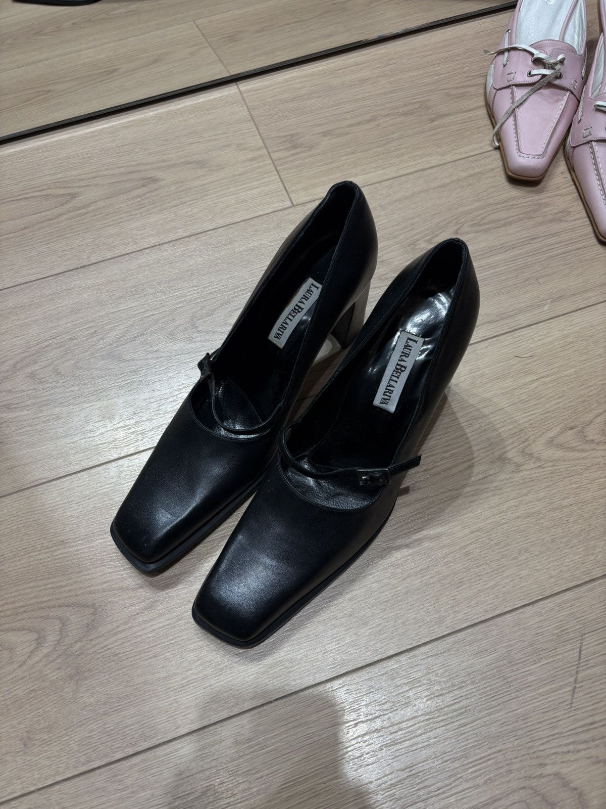 Vintage Italian heels Size US 9 / IT 39 - 17 Thumbnail