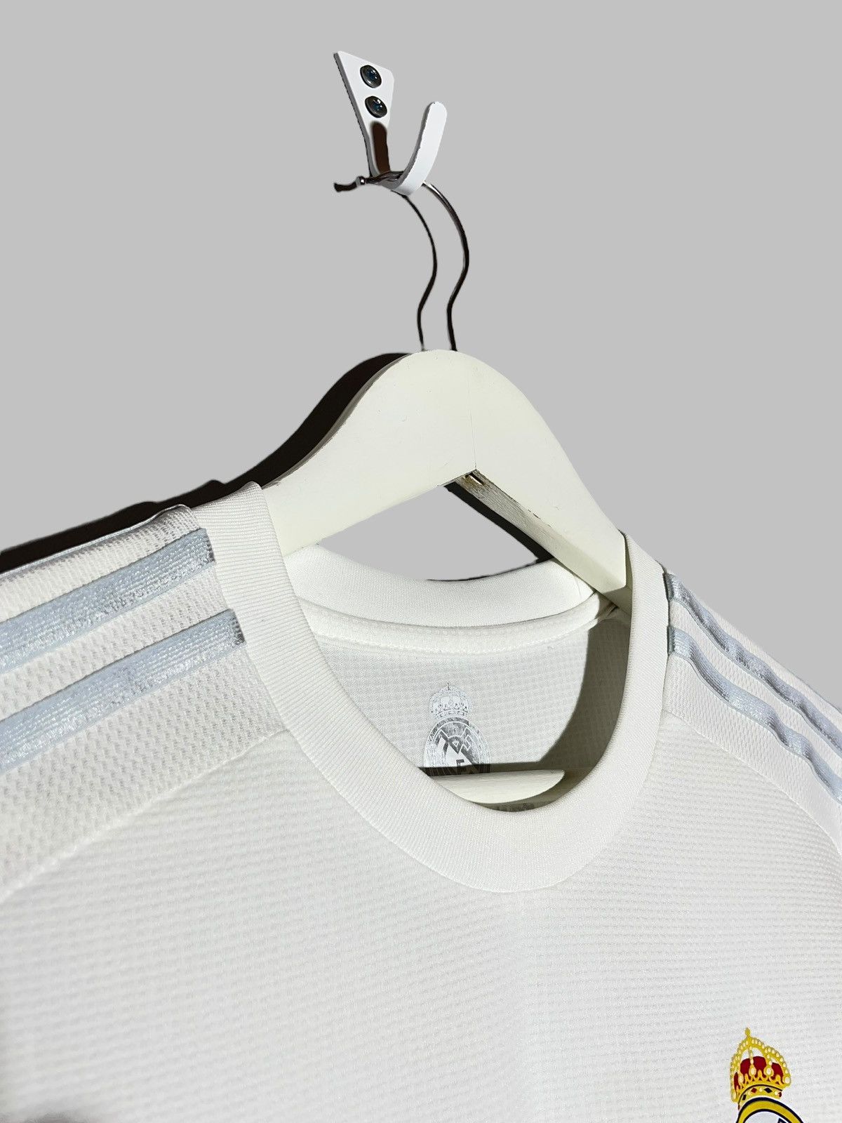 Adidas Real Madrid Adidas 2015/16 Home Football Shirt Size US M / EU 48-50 / 2 - 4 Thumbnail