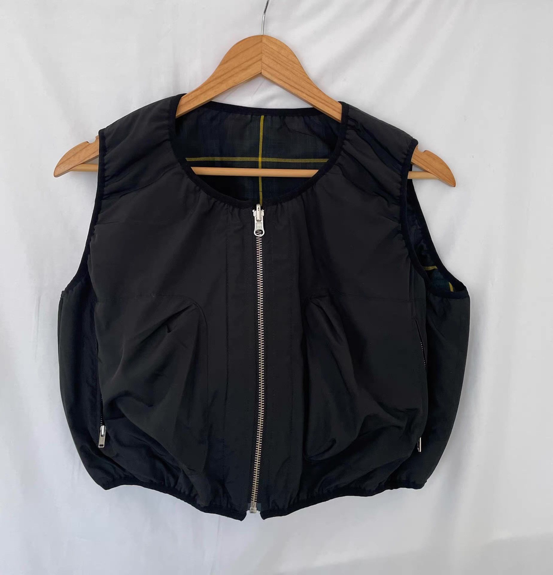 Random Identities Random Identities Reversible Vest Ｑ21 Size US S / EU 44-46 / 1 - 3 Thumbnail