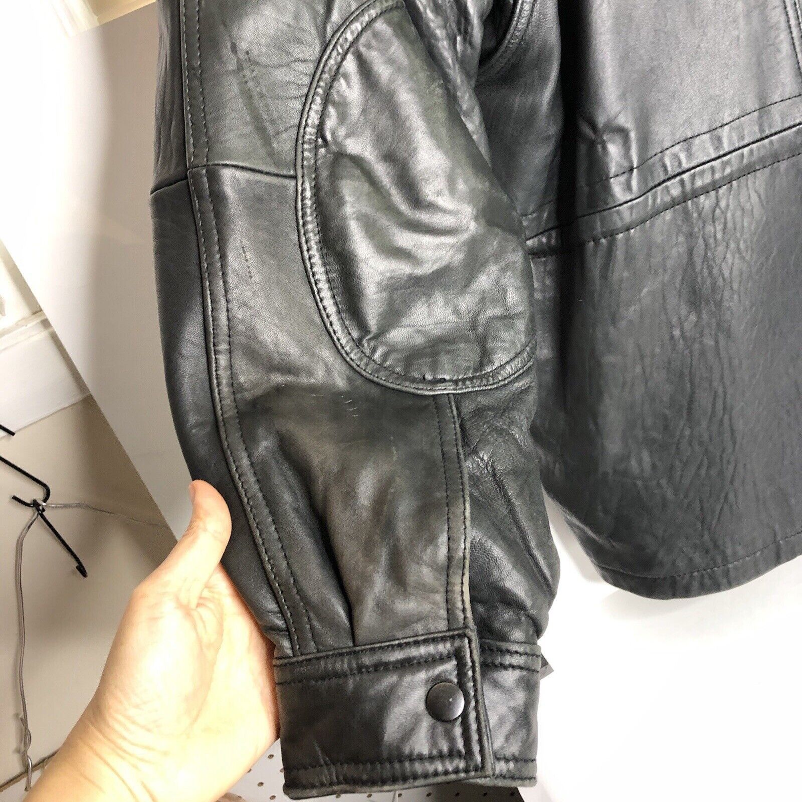 Andrew Marc Andrew Marc Black Soft Leather Jacket Sz L Elbow Patches Size US L / EU 52-54 / 3 - 12 Thumbnail