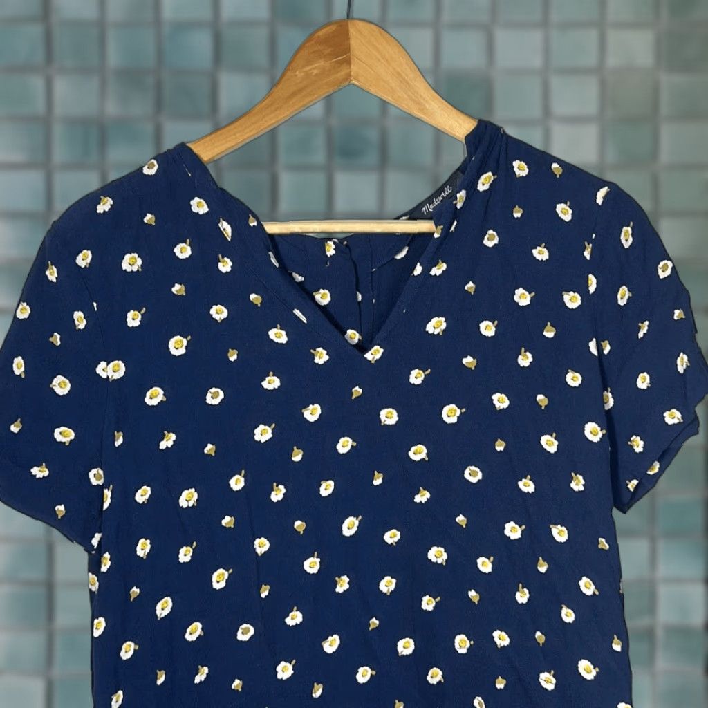 Madewell MADewell Button-Back Easy Dress in Daisy Dots Style AB331 Midi Dress Women S Multicolor Slip Dress Daisy Buttons Back Size S / US 4 / IT 40 - 1 Thumbnail