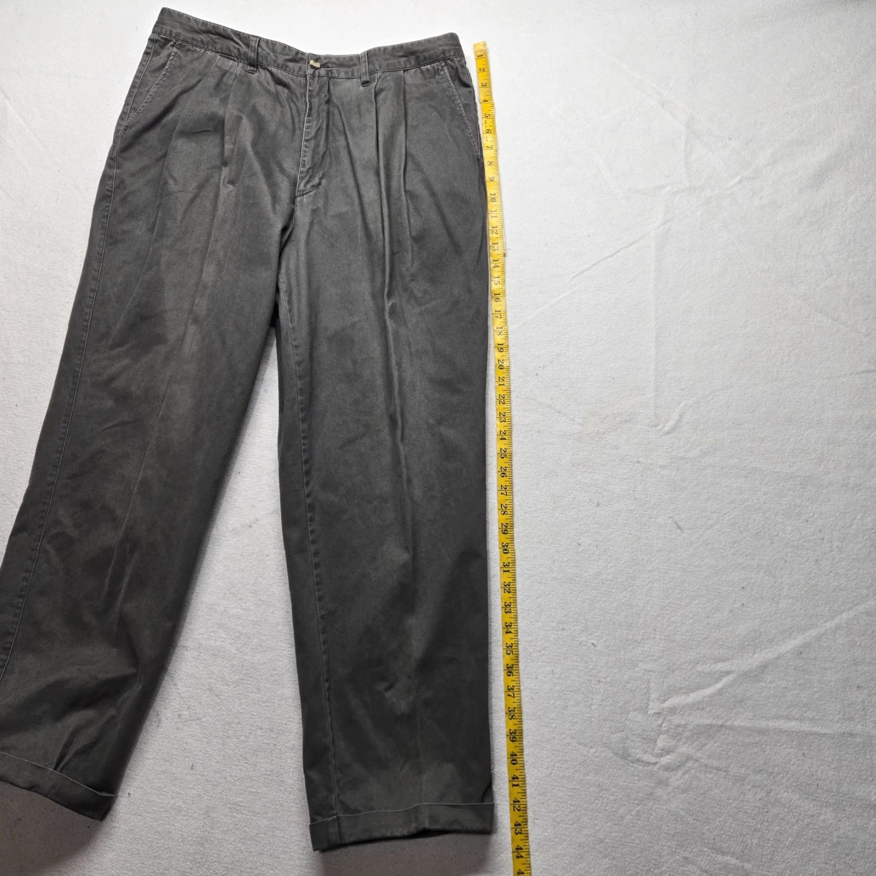 Vintage Authentic Laundered Khakis Pants Mens Adult Size 38 Gray Chino Easy Care Flat Front 30 Inseam Straight Pockets Casual Workwear Size US 38 / EU 54 - 7 Thumbnail