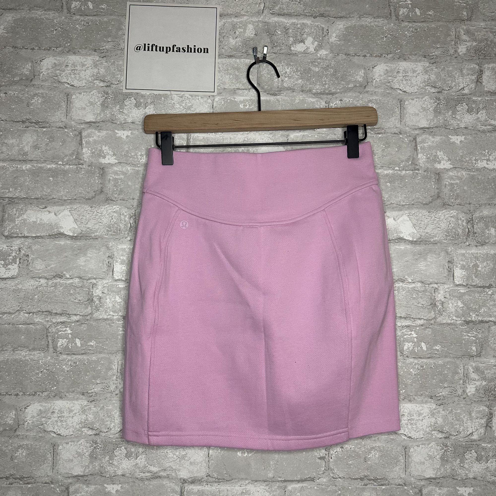 Lululemon Lululemon Scuba High Rise Mini Skirt NWT Size Small (VITP) Size 28" / US 6 / IT 42 - 2 Thumbnail