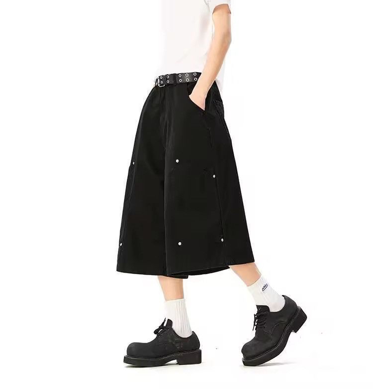 wide leg baggy cargo shorts