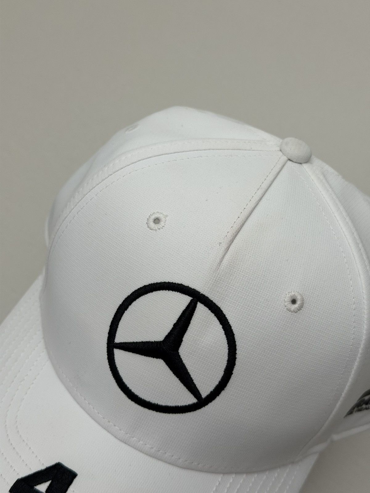 AWGE × Mercedes-Benz Mercedes-AMG Motorsport Lewis Hamilton 44 Gran Turismo Size ONE SIZE - 3 Thumbnail