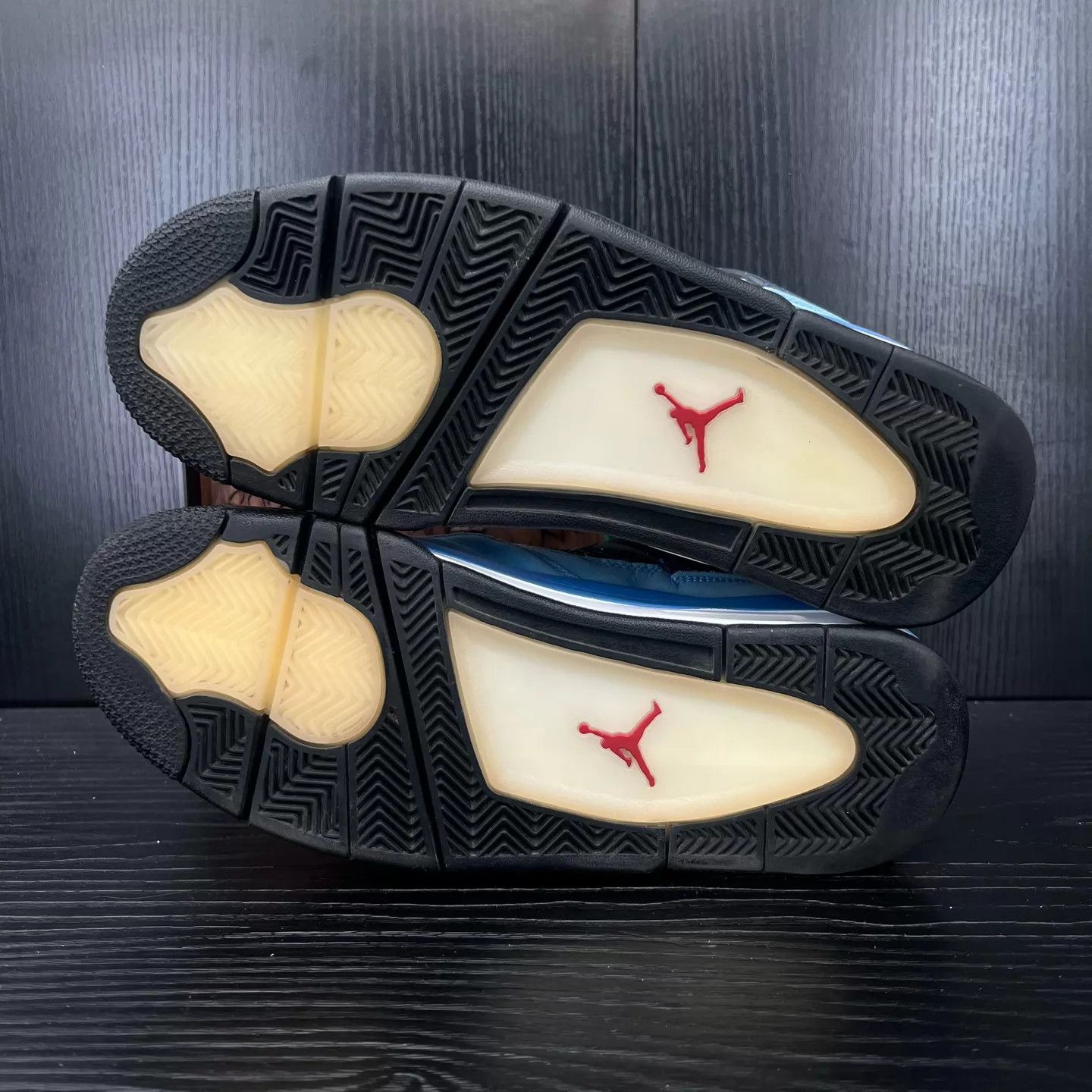 Travis Scott Travis Scott x AJ4 Blue Suede Size 43 Size US 10 / EU 43 - 6 Thumbnail