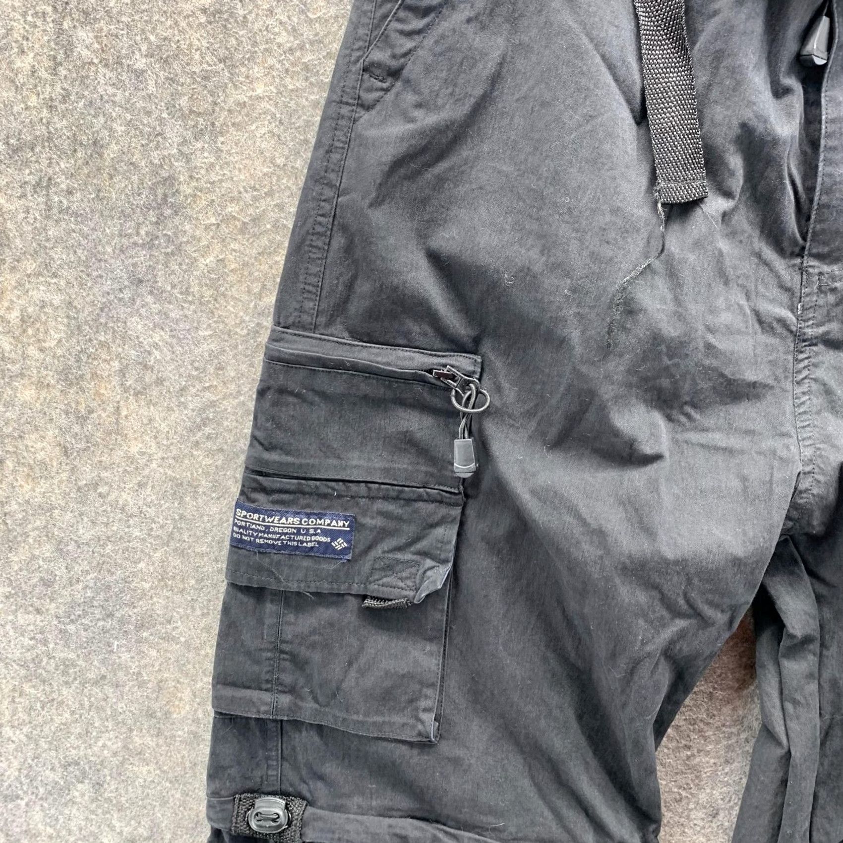 Vintage Columbia Pants Men Large Black Cargo 2 in 1 Shorts Hiking Utility Camp Vintage Cargo Pocket PFG Men’s Regular Size US 33 - 4 Thumbnail