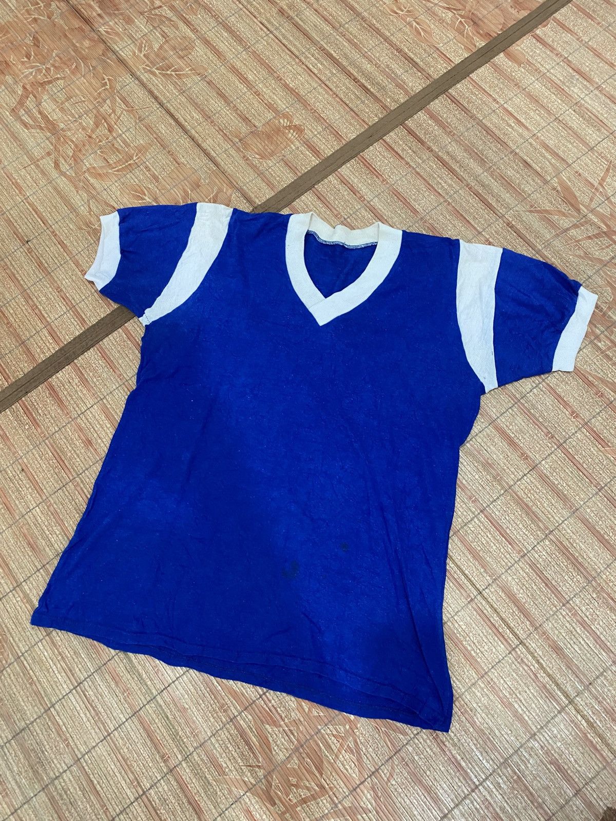 Vintage Vintage 70s Tshirt Size US M / EU 48-50 / 2 - 1 Thumbnail