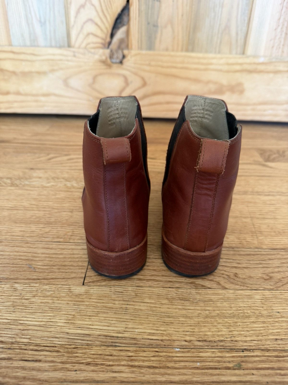 Nisolo Nisolo Eva Chelsea Boots Brandy Leather Size US 7 / IT 37 - 2 Thumbnail