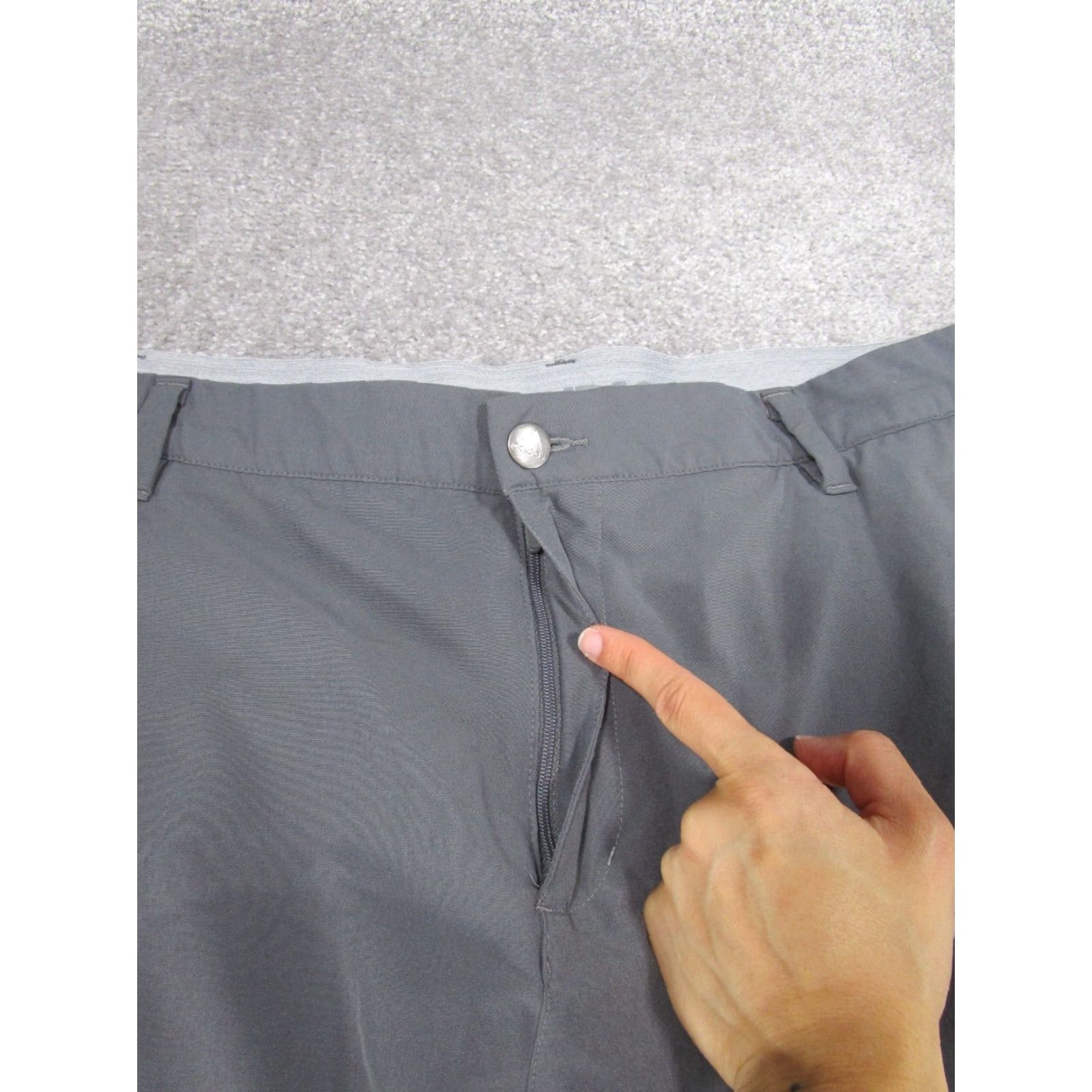 Adidas Adidas Shorts Mens 38 Gray Lightweight Performance Chino Golf Casual 90s Theme Mens Size US 38 / EU 54 - 3 Thumbnail