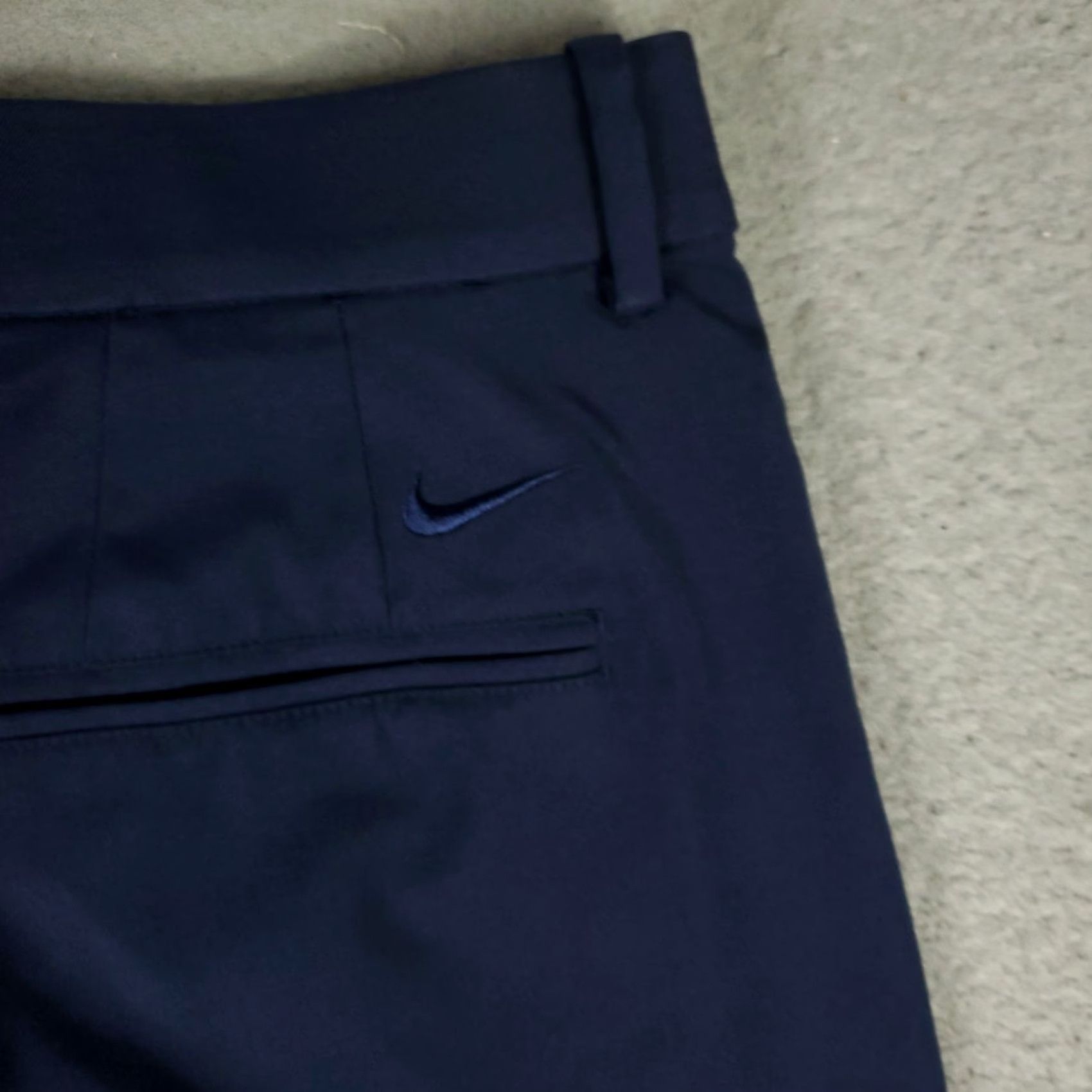 Nike Nike Shorts Mens Large Navy Blue Swoosh Golf Dri Fit Chino Flat Front Casual Performance Pockets Size US 33 - 5 Thumbnail