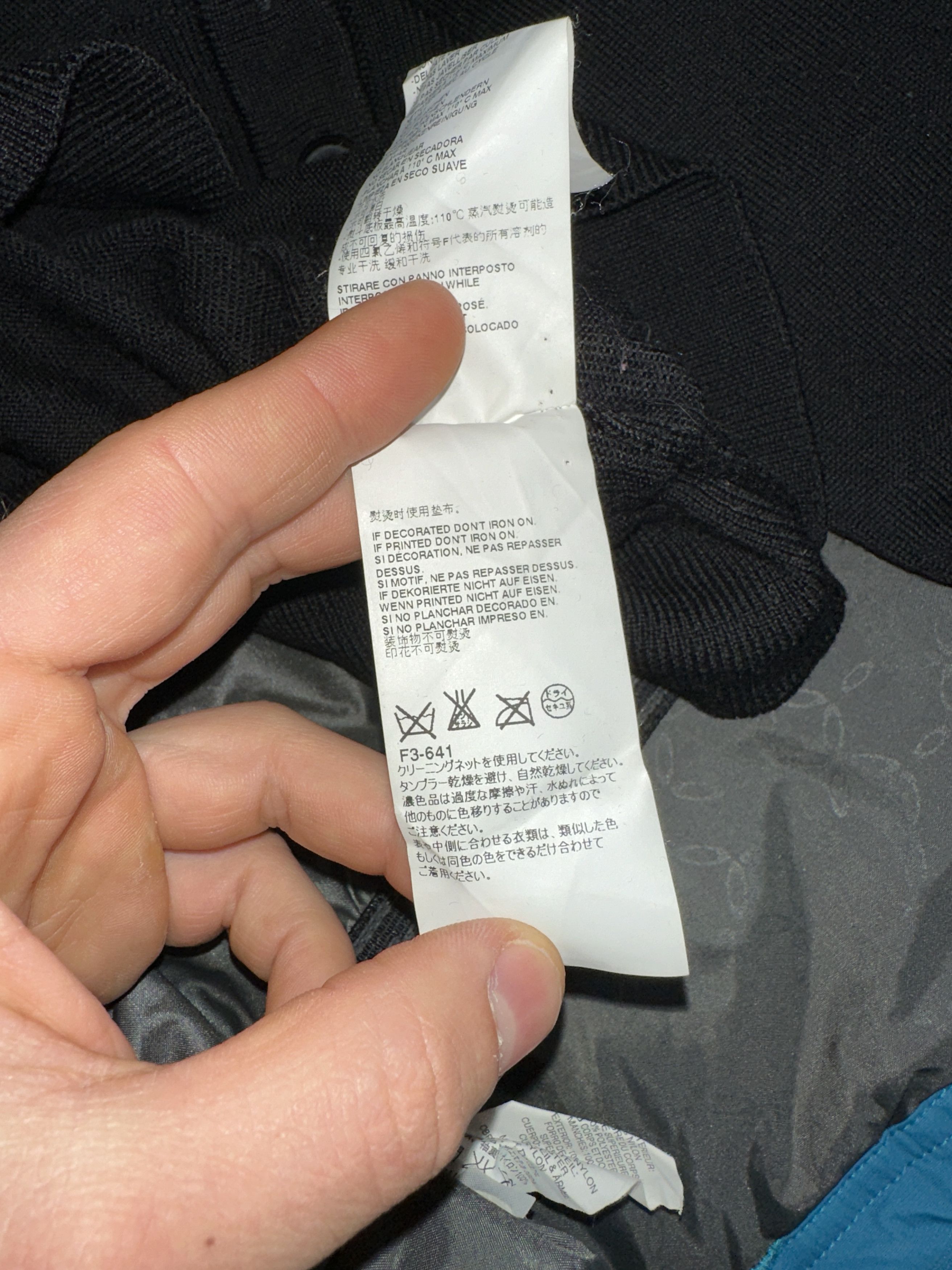 Maison Margiela Maison Margiela Four-Stitch Silk Elbow Patch Cardigan Size S Size S / US 4 / IT 40 - 13 Thumbnail