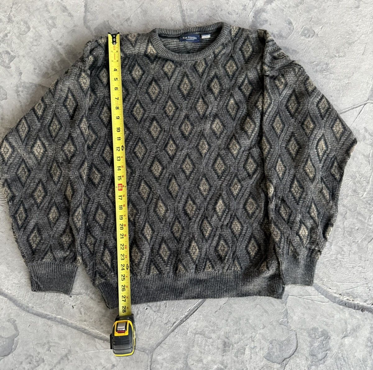 Van Heusen Vintage Van Heusen diamond slouchy knit sweater Size US L / EU 52-54 / 3 - 5 Thumbnail