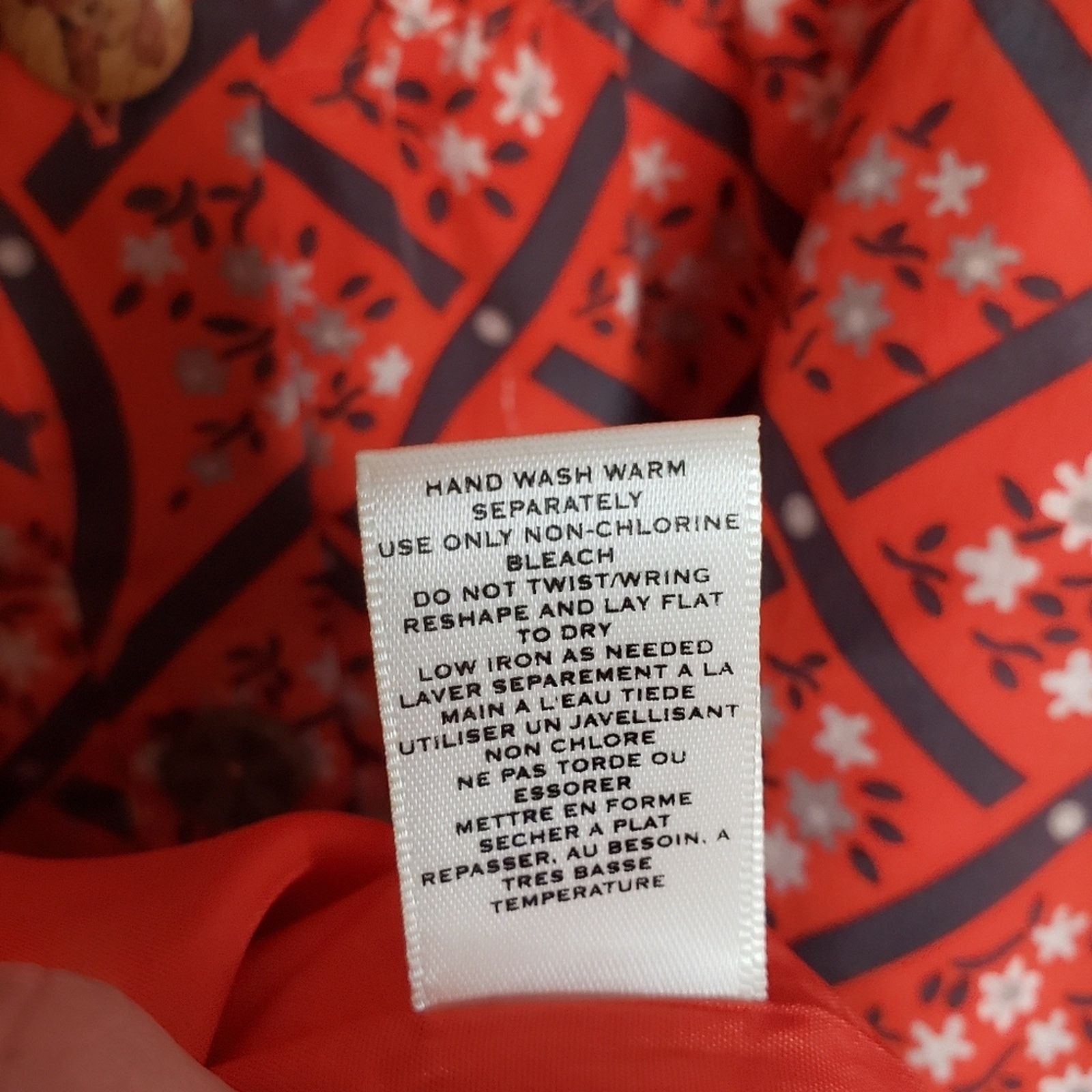 The Unbranded Brand EUC Anthropologie Moulinette Soeurs 100% silk button up sz 6 Size M / US 6-8 / IT 42-44 - 10 Thumbnail