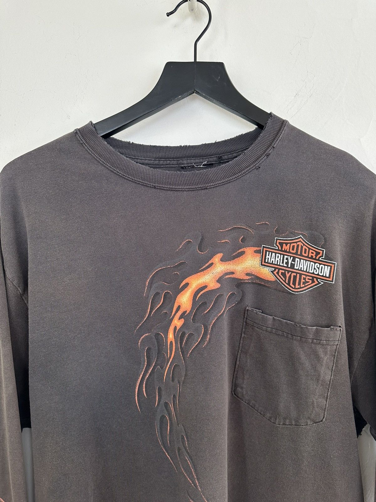 Harley Davidson (L) THRASHED & FADED Flames Black Harley Davidson Longsleeve Size US L / EU 52-54 / 3 - 5 Thumbnail