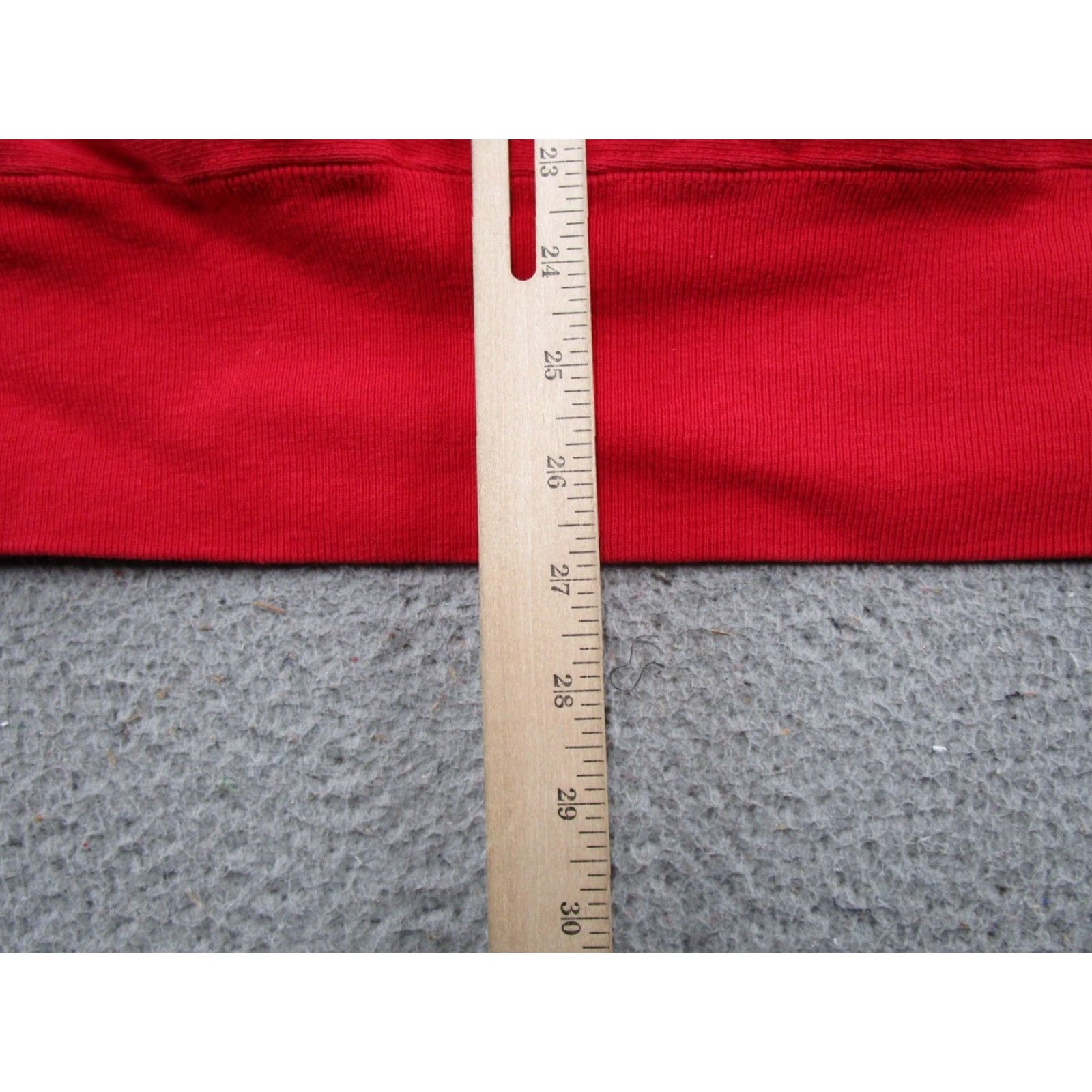 Champion VINTAGE Champion Reverse Weave College Crewneck Sz XL Red Wisconsin University Mens Sweatshirt Size US XL / EU 56 / 4 - 7 Thumbnail