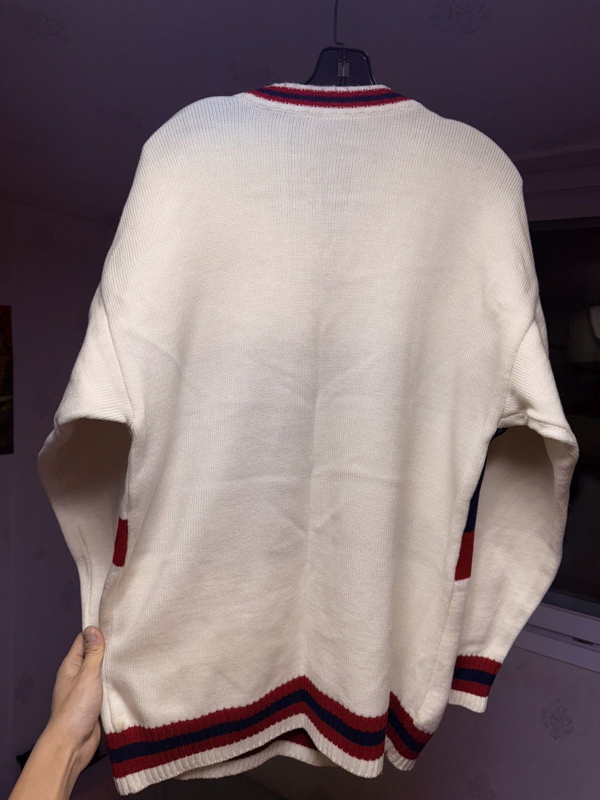 Tommy Hilfiger Tommy Hilfiger Vintage V neck Sweater Size US L / EU 52-54 / 3 - 3 Thumbnail