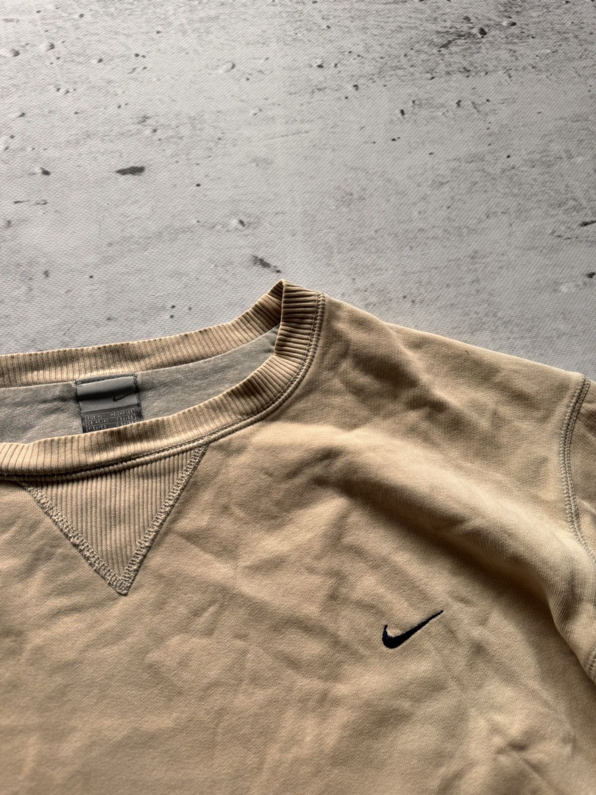 Nike × Vintage NIKE VINTAGE CENTER LOGO OVERSIZE BOXY SWEATSHIRT Size US XL / EU 56 / 4 - 4 Thumbnail