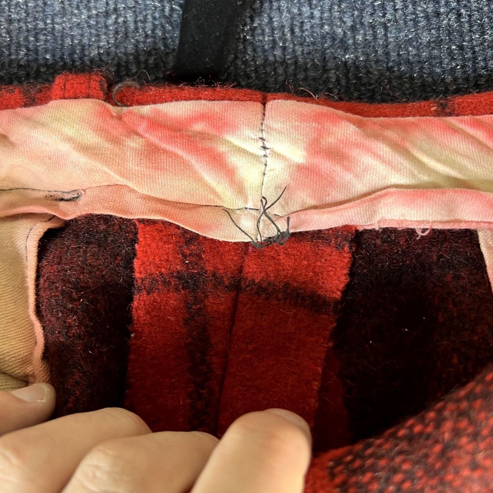 Vintage VINTAGE Hunting Pants Mens Medium Red Black Plaid Cuffed Lined Outdoors Wool Size US 37 - 2 Thumbnail