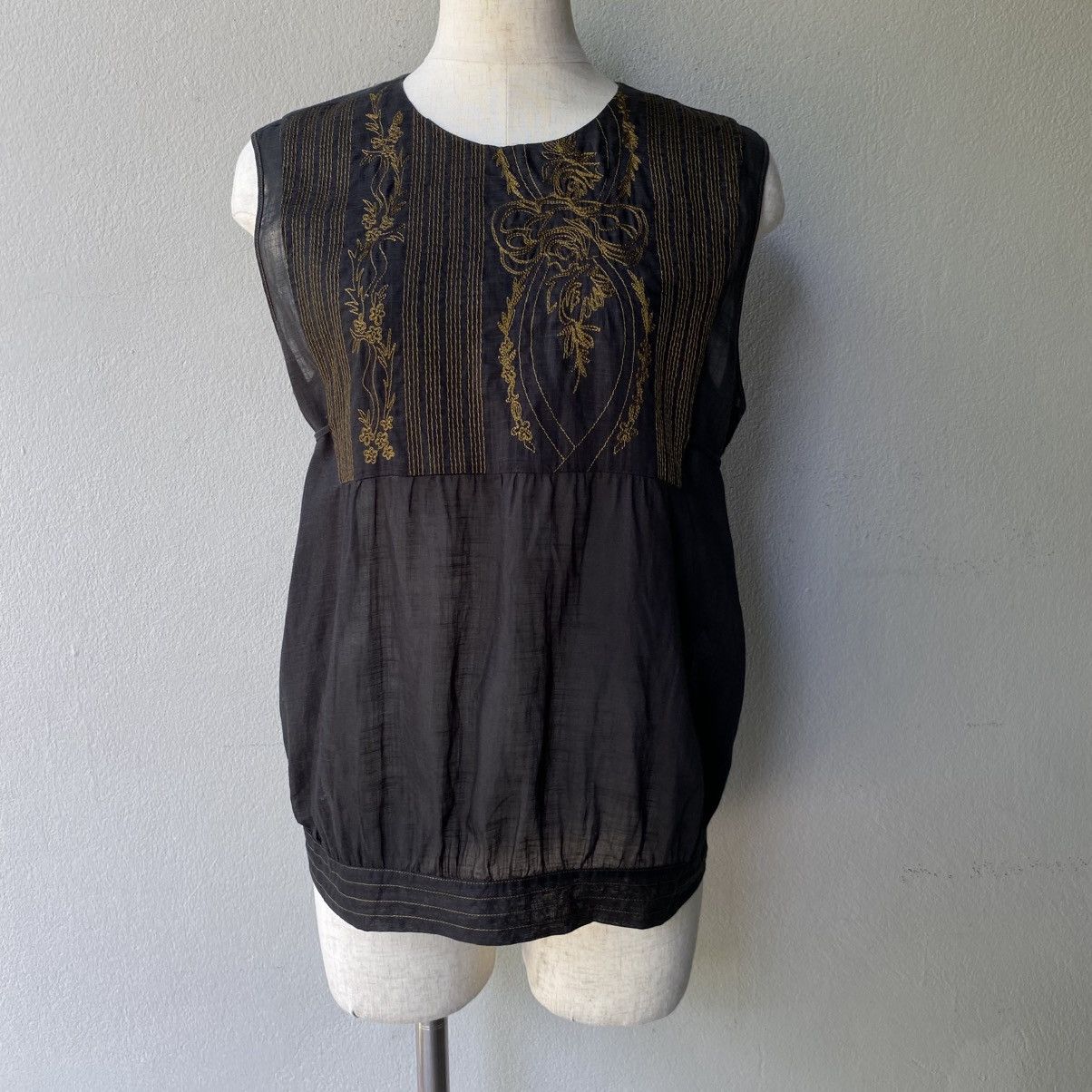 Kenzo Kenzo Black Sleeveless Blouse with Gold Embroidery Size M / US 6-8 / IT 42-44 - 12 Thumbnail