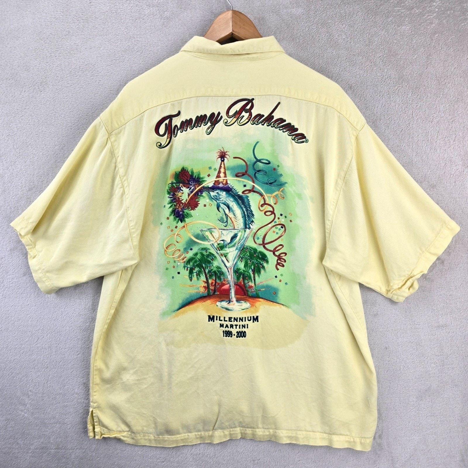Tommy Bahama Vintage Tommy Bahama Millennium Martini Button Shirt Large Size US L / EU 52-54 / 3 - 1 Thumbnail