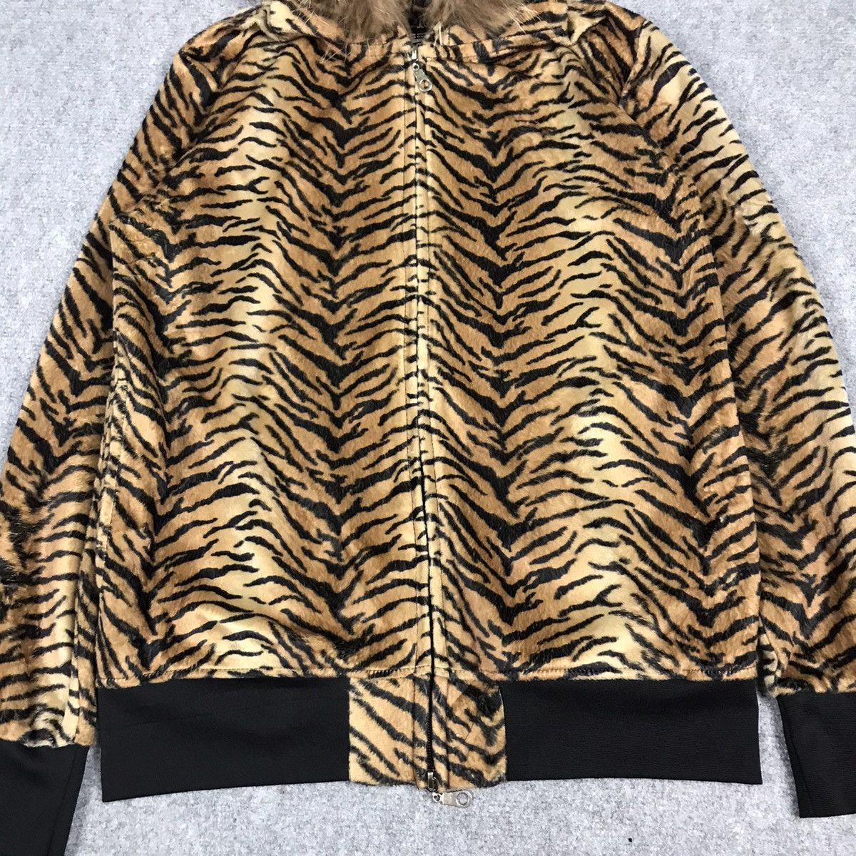 If Six Was Nine × Japanese Brand × Le Grande Bleu (L.G.B.) JAPANESE STYLE FUR HOODIES TIGER STYLE JACKET Size US M / EU 48-50 / 2 - 3 Thumbnail