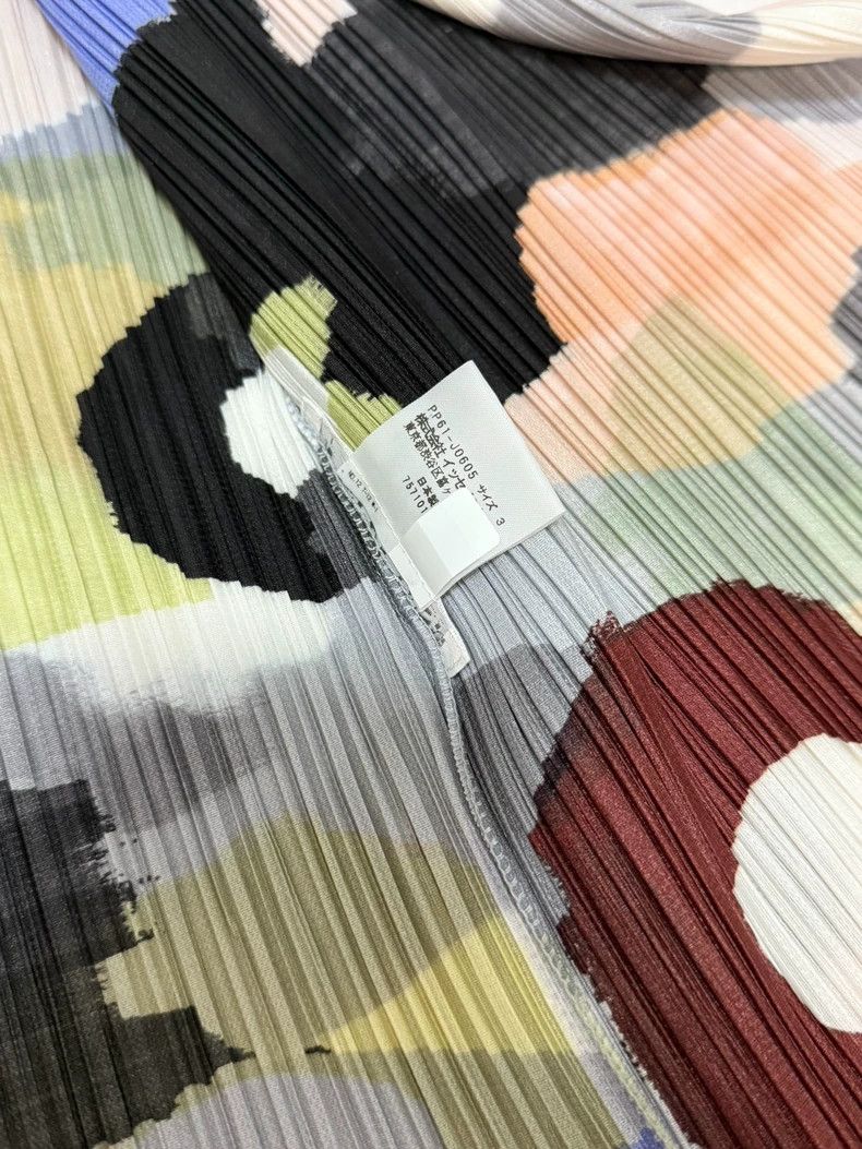 Issey Miyake Issey Miyake size:3 Candy-colored cardigan Size M / US 6-8 / IT 42-44 - 9 Thumbnail