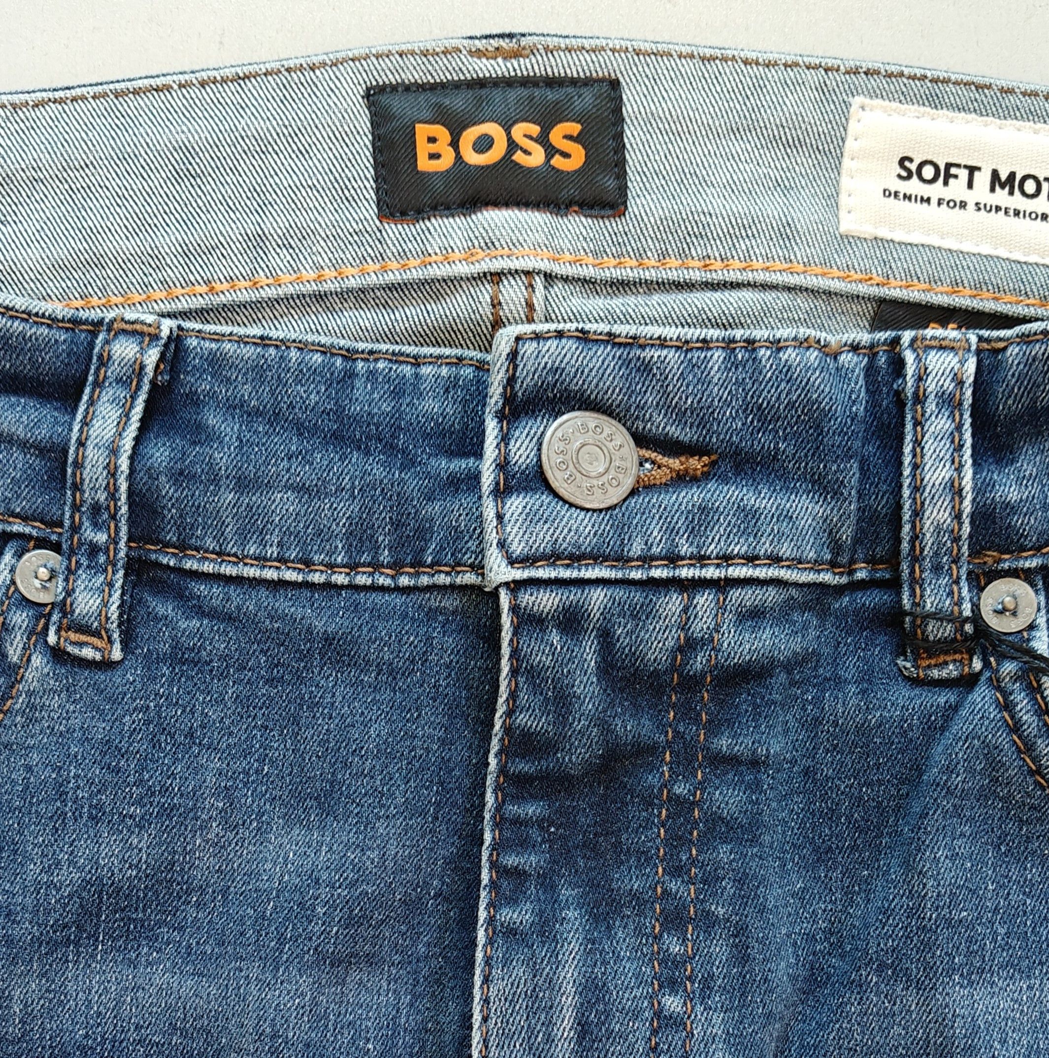 Hugo Boss HUGO BOSS DELAWARE Slim fit men's Jeans Free Shipping T/6123 Size US 34 / EU 50 - 8 Thumbnail