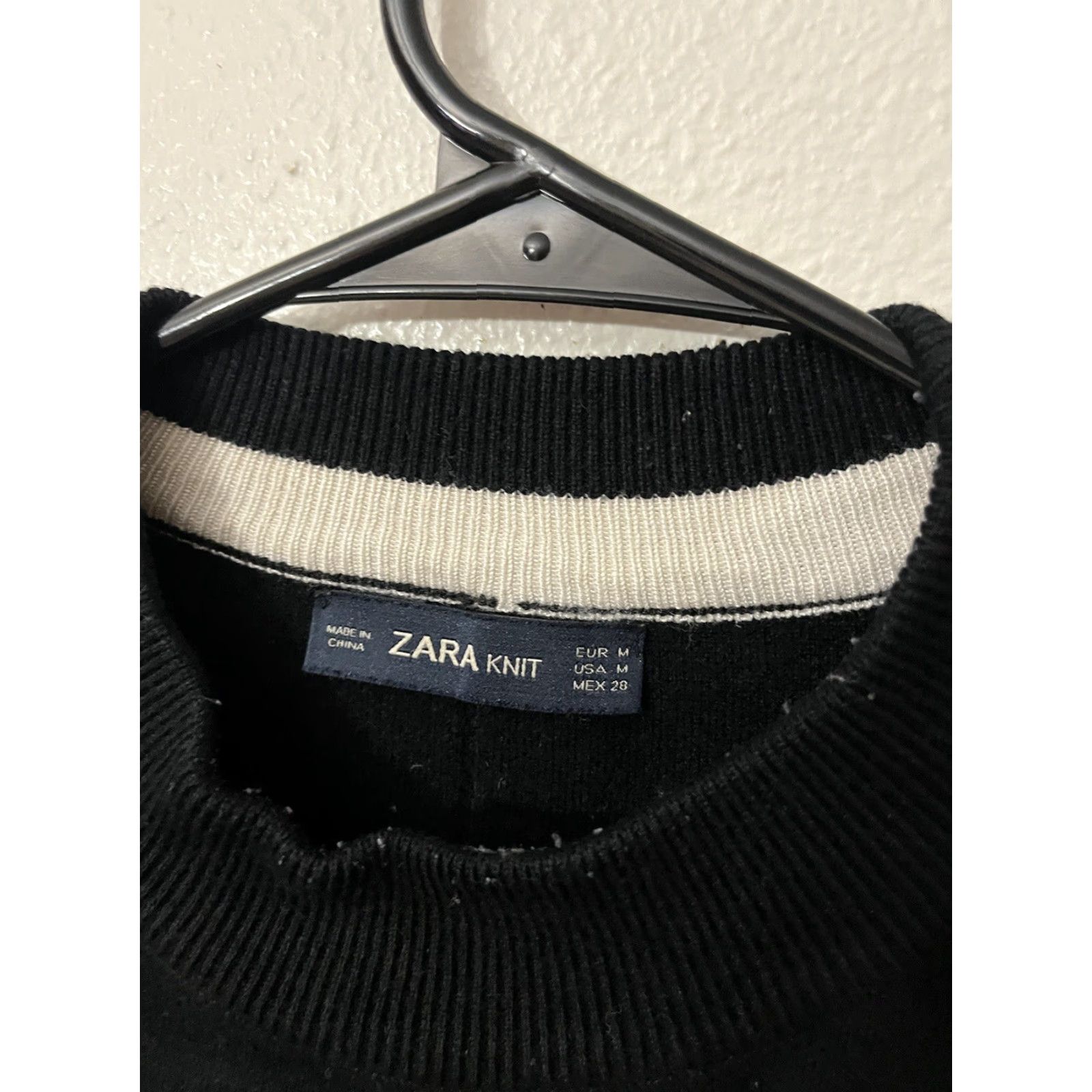 Zara VINTAGE Zara Wool Blend Sweater Pullover Knit Crew Neck Size M Womens Black Size M / US 6-8 / IT 42-44 - 2 Thumbnail
