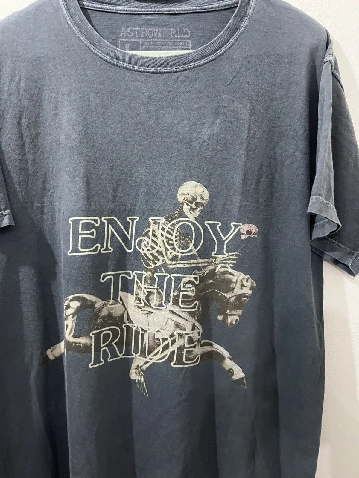 Rap Tees 💥Nicely Faded Black Astroworld Enjoy The Ride Large Rap Tee Size US L / EU 52-54 / 3 - 4 Thumbnail