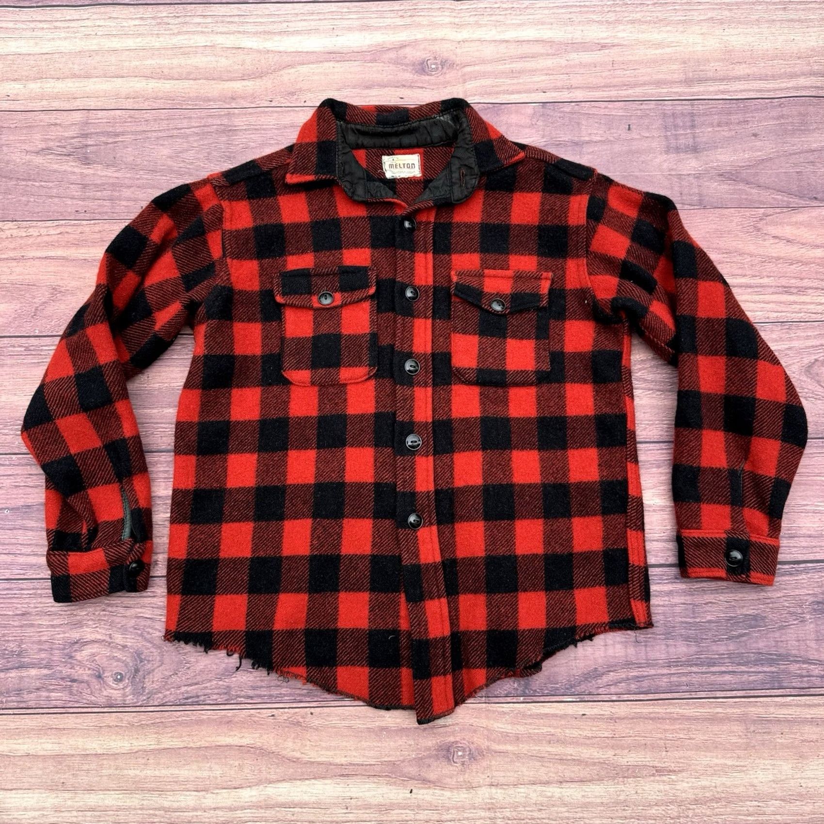 Vintage VINTAGE Melton Wool Plaid Shirt Mens 100% Wool Button-Up Collar Long Sleeve 80s 90s Outdoor Pockets Shadow Red Size US XXL / EU 58 / 5 - 2 Thumbnail