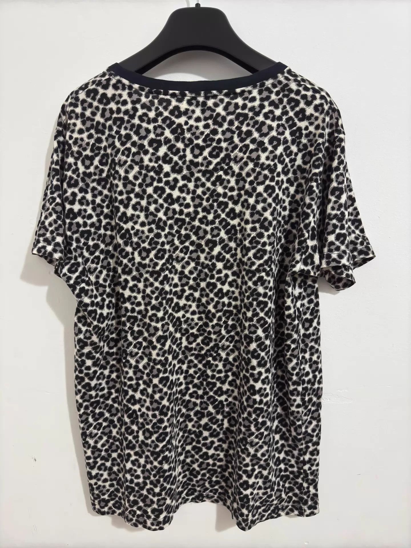 Saint Laurent Paris SLP 14FW Beige Black Gray Leopard Crew Neck Tee L Size US L / EU 52-54 / 3 - 4 Thumbnail